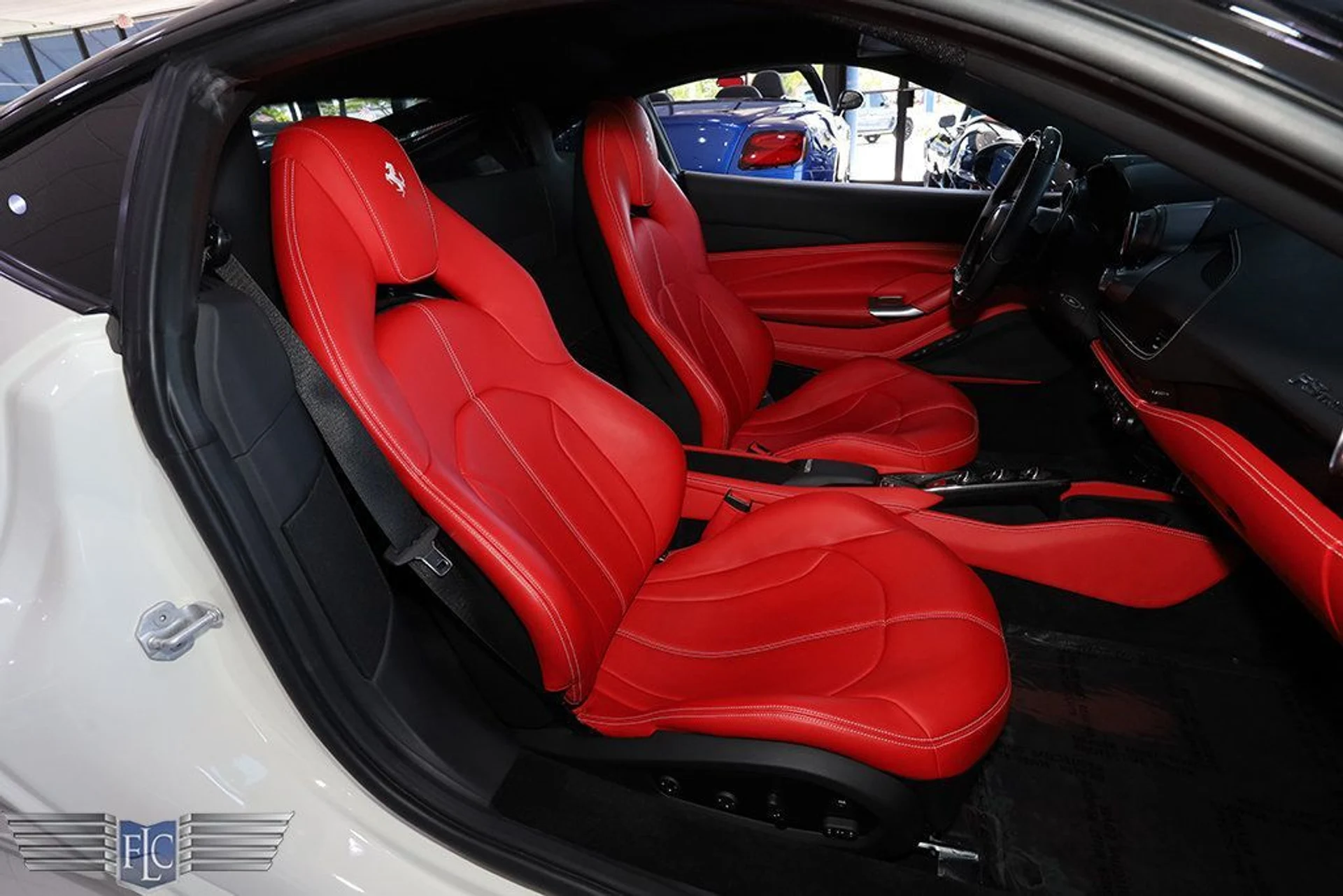 mph020_2595283065_used_2022_ferrari_f8_tributo_coupe_6305_23040328_21_1024_447c5db221
