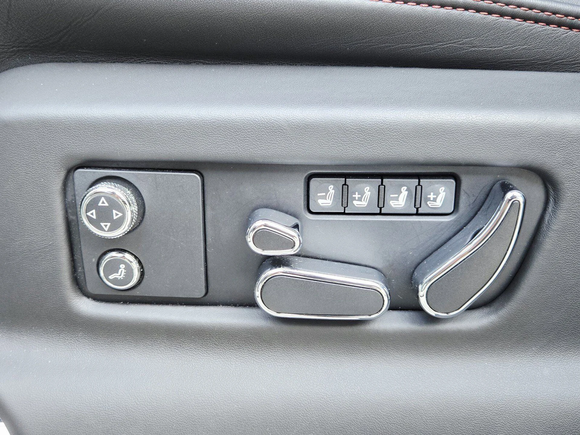 mph020_2598389487_d5f985ddea6210cef02cf80d4f622838x_060bde6aa2