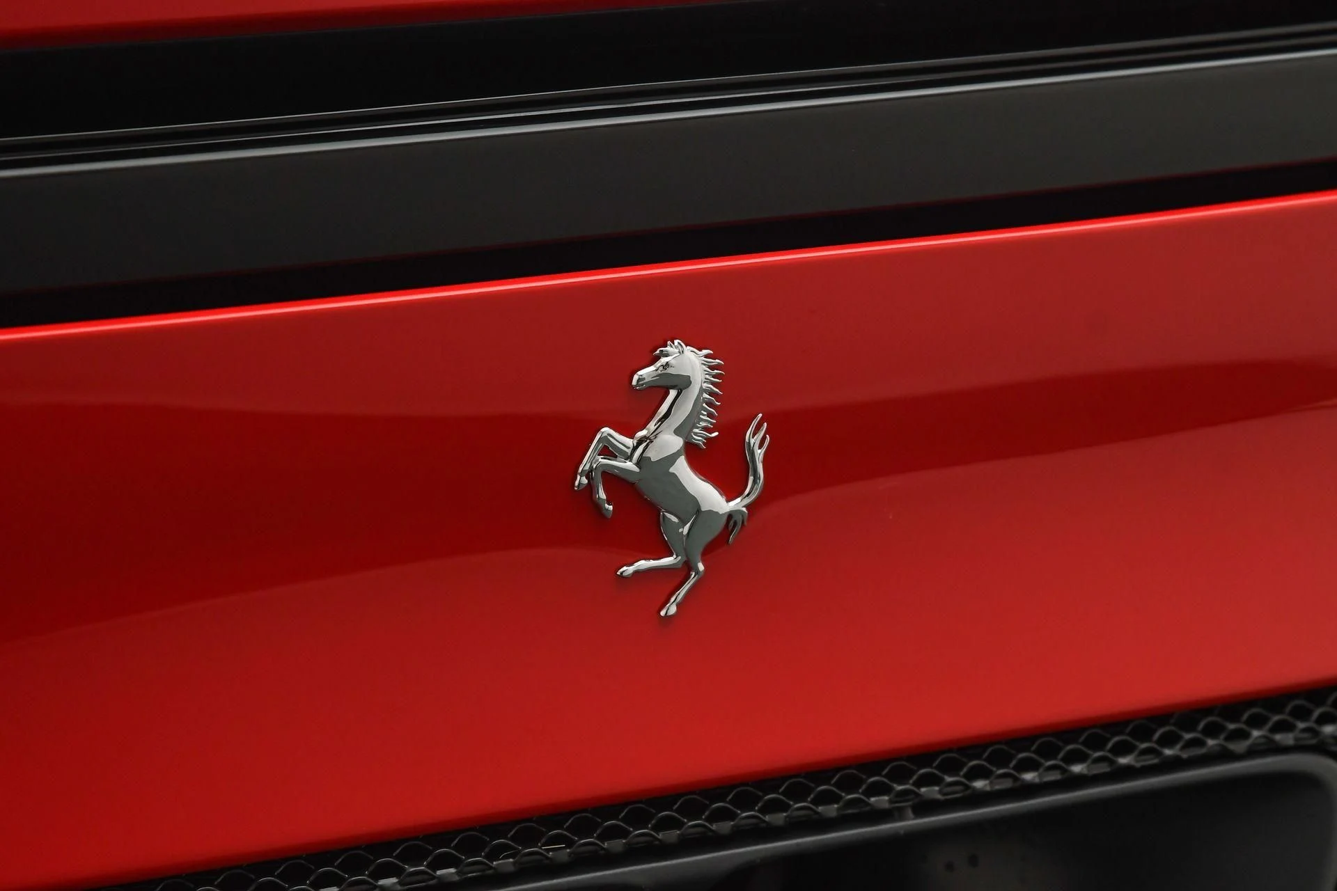 mph020_2608161868_Used_2024_Ferrari_296_GTB_Coupe_1757451945_d90942693e