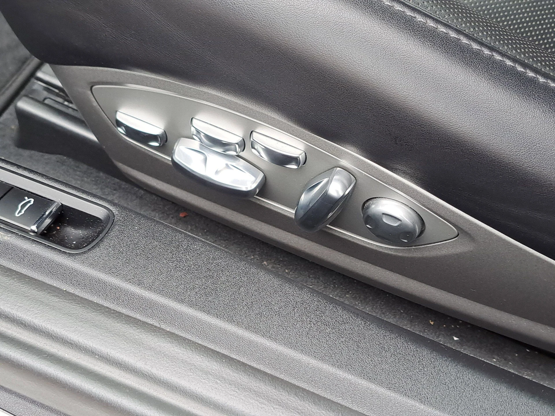 mph020_2612009810_3244cd3fa4bc387292dbca8e15f72a67x_19ac265b4d