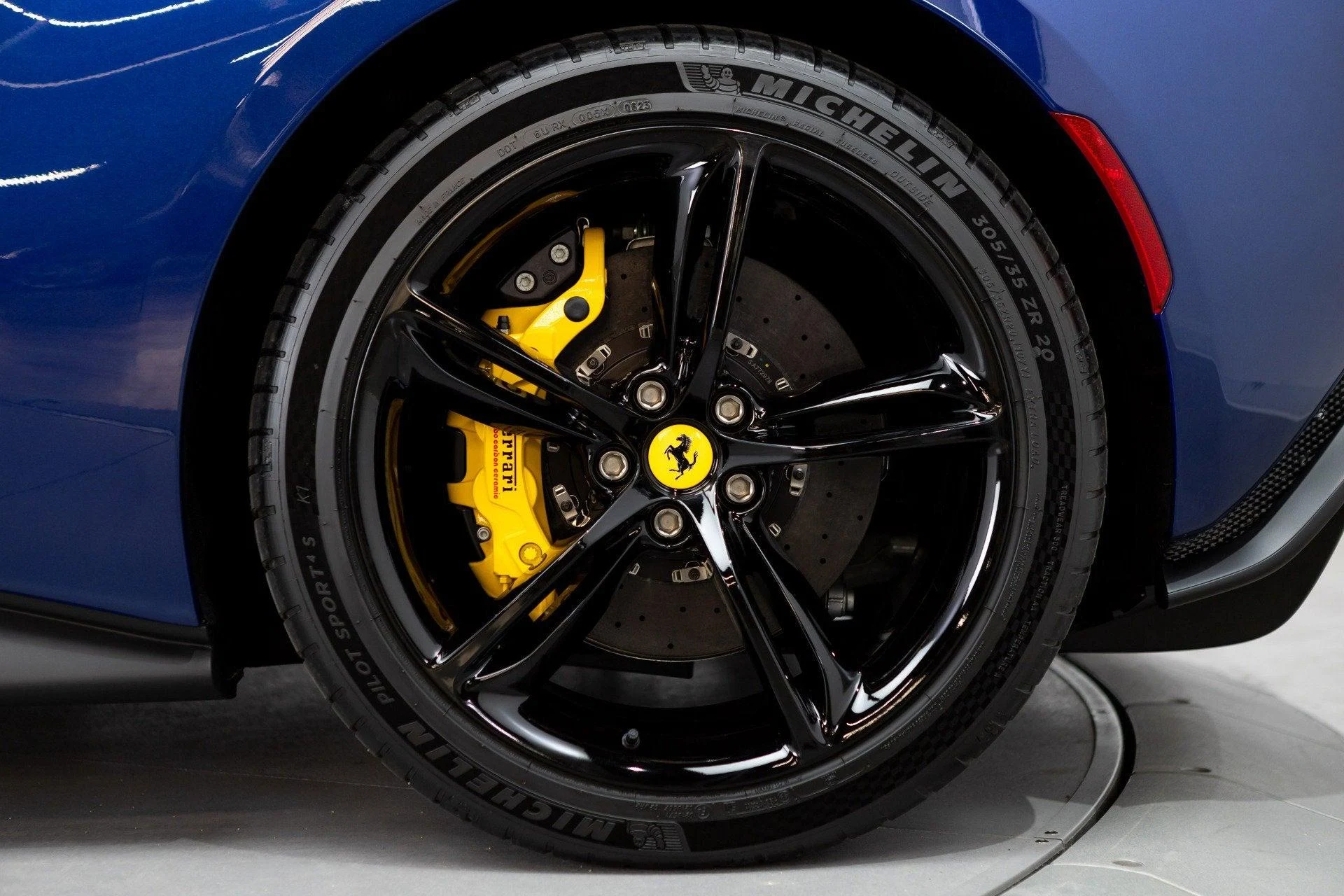 mph020_2612835763_Used_2023_Ferrari_296_GTS_1777368551_e270afd41e