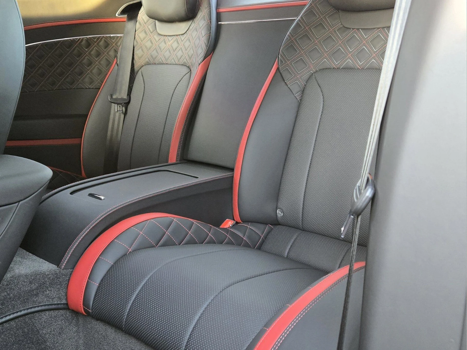 mph020_2623115021_19f19e6fee190de127b7e96cd13bc110x_d0ec783e54