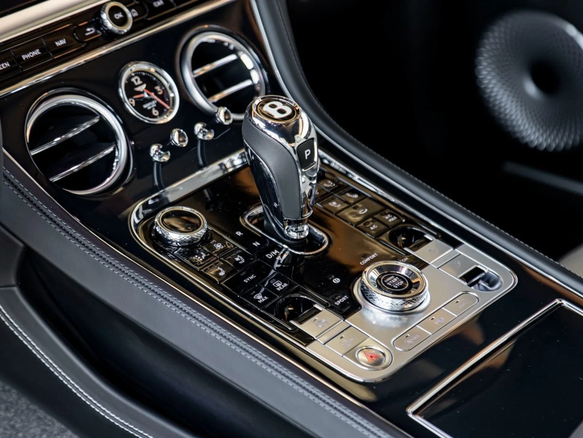 mph020_2626280771_21_16885dba4a