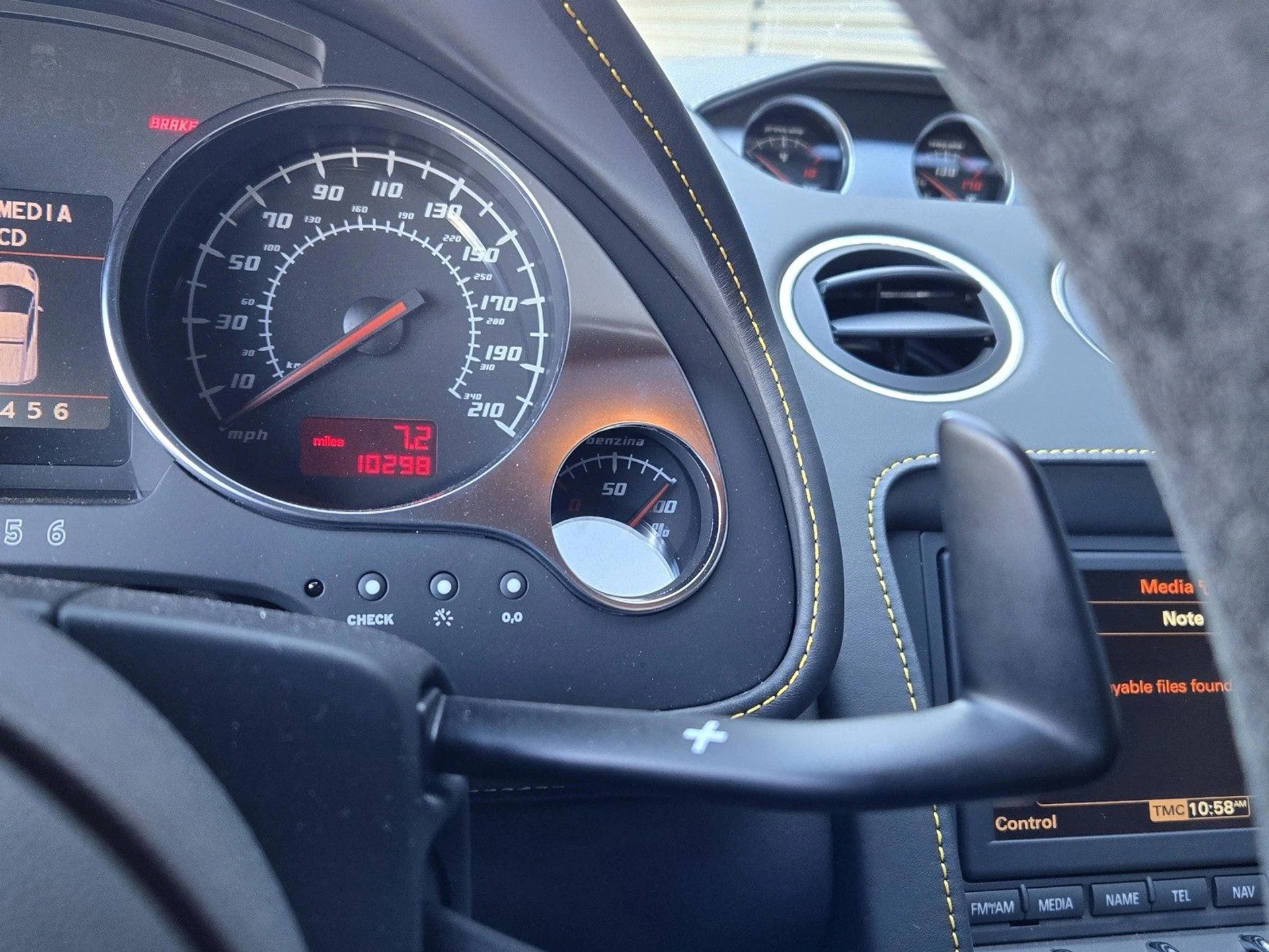 mph020_2626802142_739f141bc62021baa95fccfbbe0f30dfx_a01ec5bb21