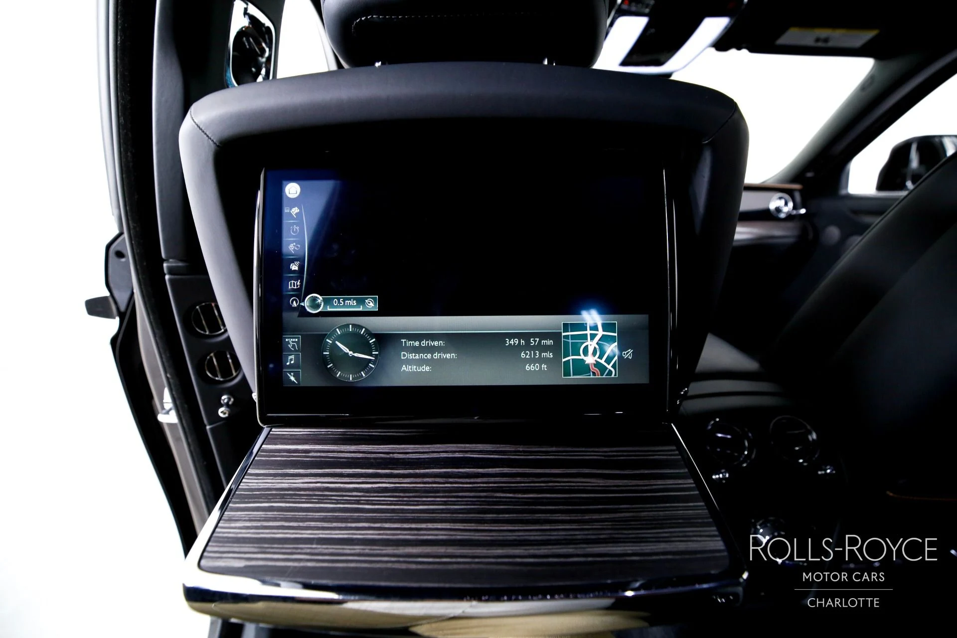 mph020_2627001439_Used_2021_Rolls_Royce_Ghost_1760810069_ad5b0e0624