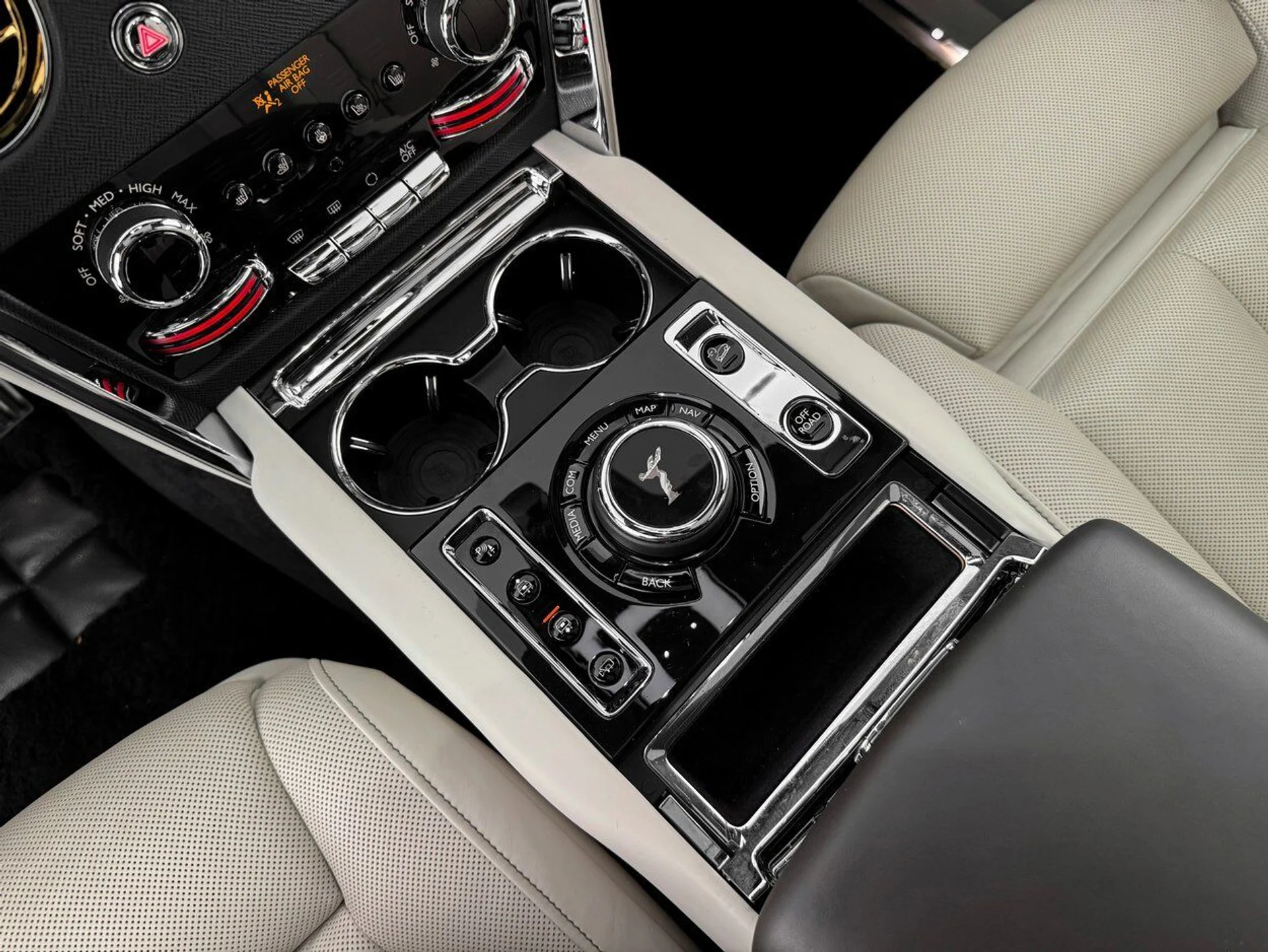 mph020_2627800027_f455b88466408d843e8f88296d9f2788_136360f834