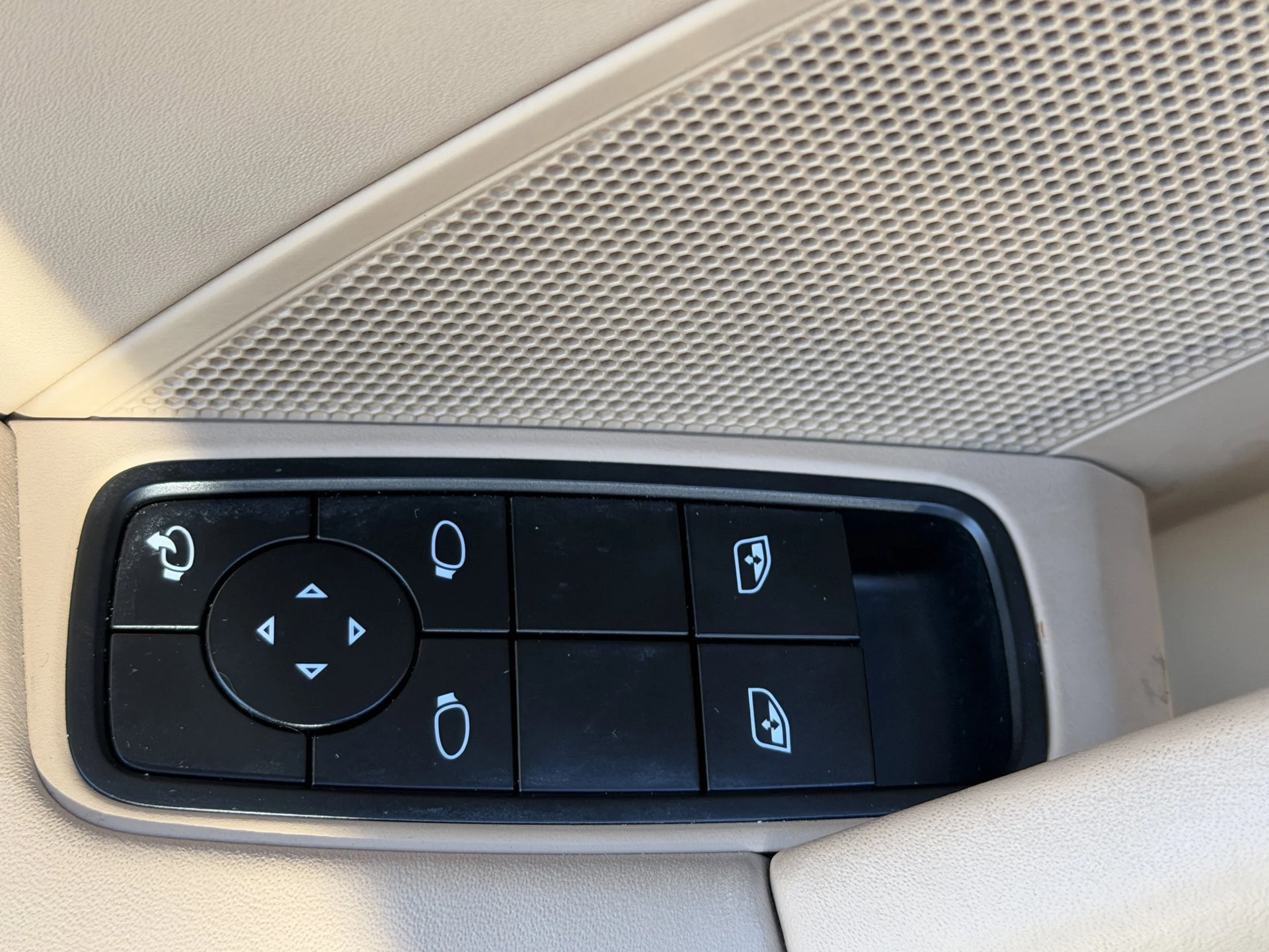 mph020_2629952362_3a82e2cabc7d25a3bf3ad294b9f09831x_8d0af6da67