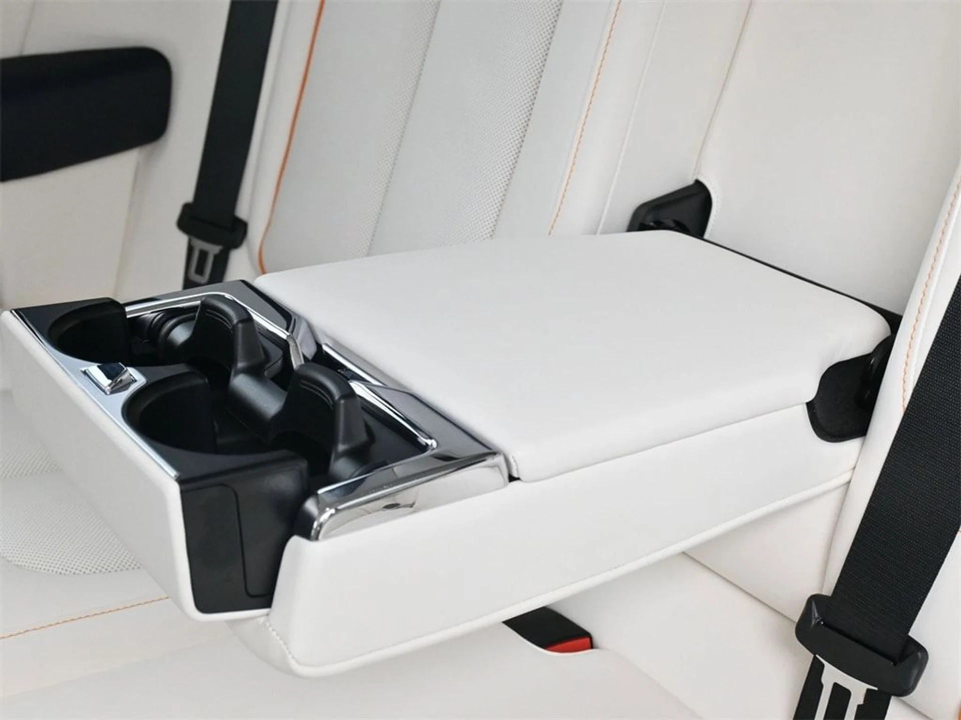 mph020_2633706700_4ae596c5bf096141499657ec90e4f824x_7d3ae088d0