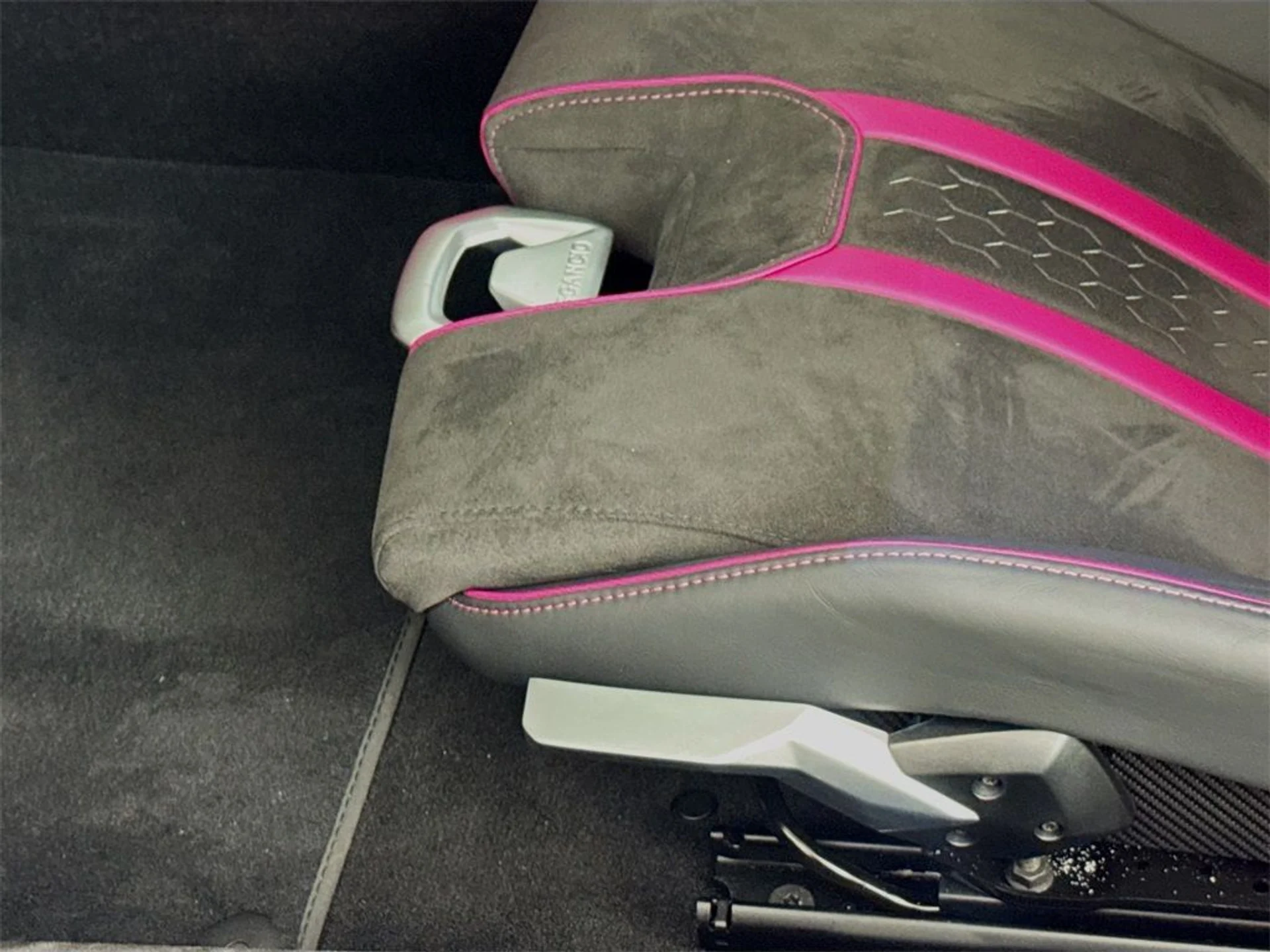 mph020_2636527809_e09d3828a2fd3ec686f402a6e0083005_996dc91cbc