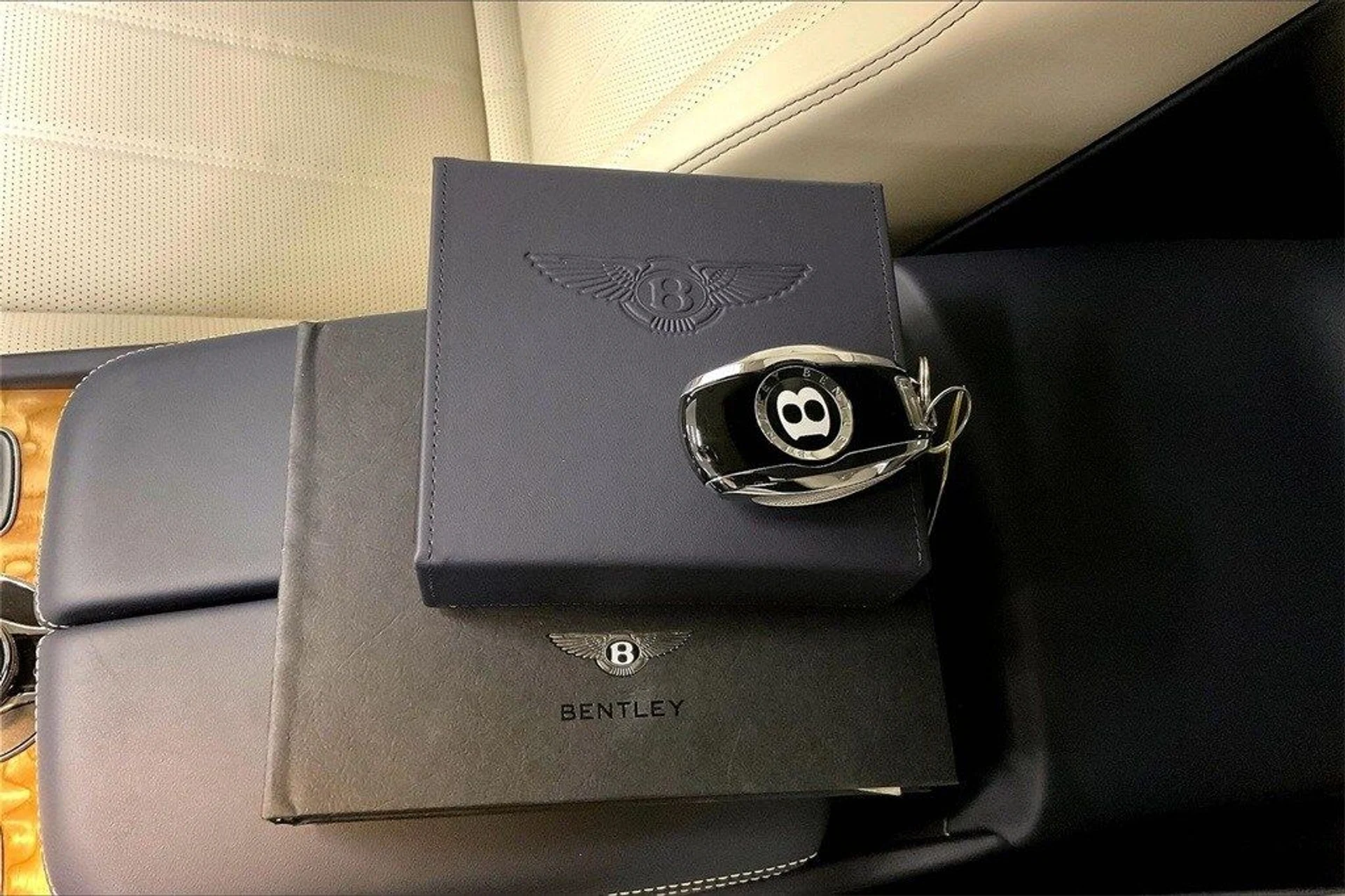 mph020_263956107_fd97cee28665434f396423a6950877d3x_57e93b3f9a