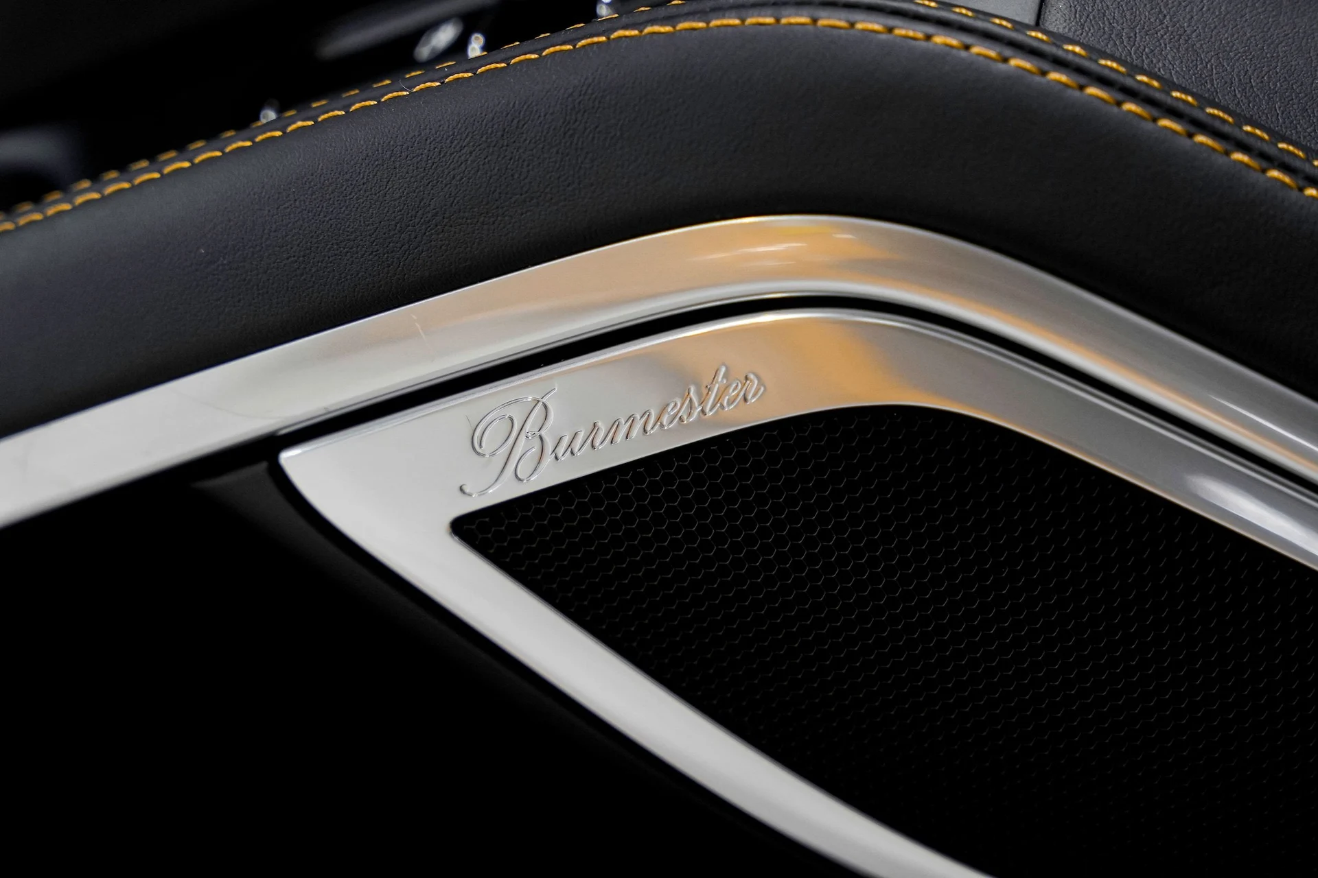 mph020_2661649273_38667646363aa4717316a6d0ca228d91x_3d13a447e7