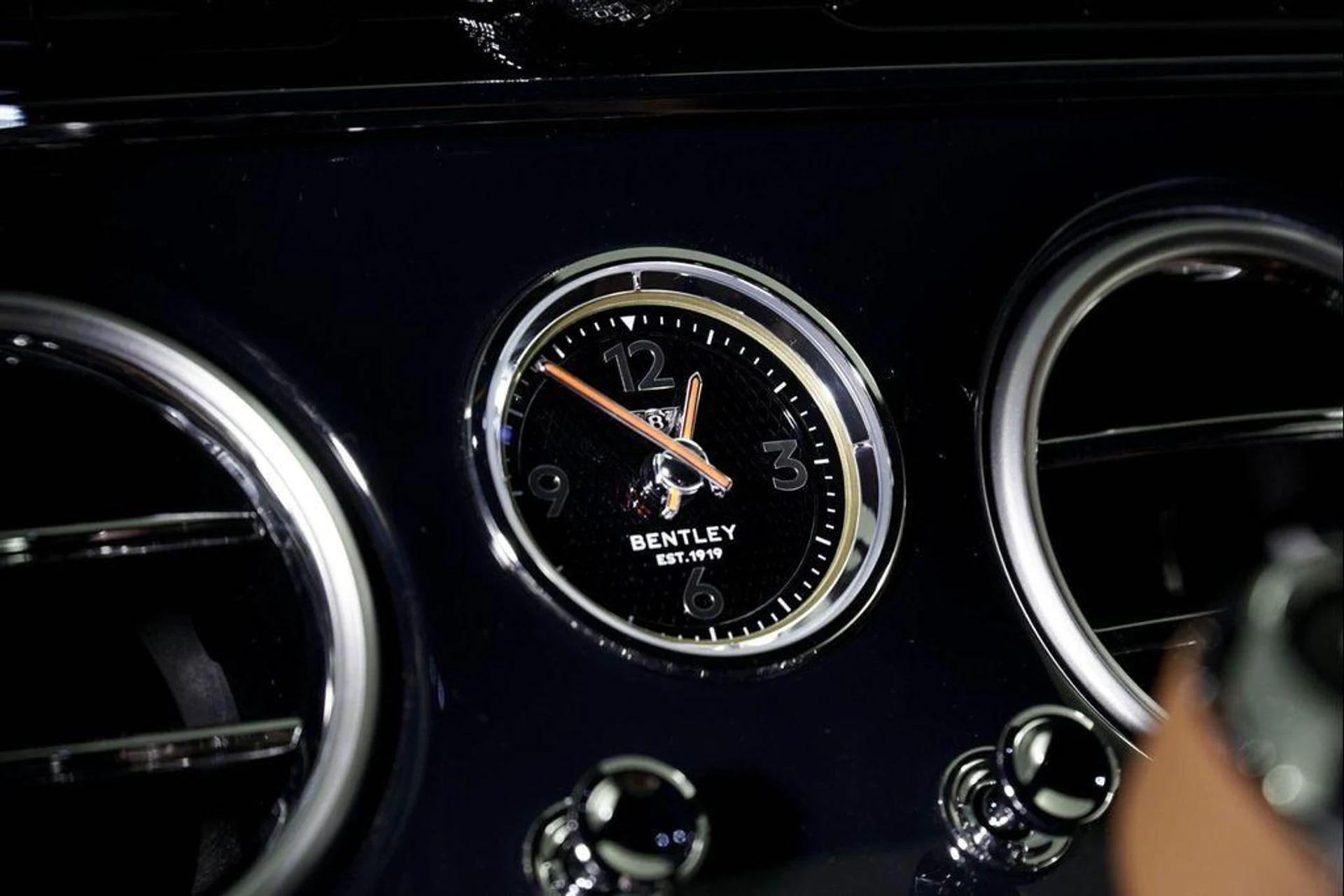 mph020_2670102701_KN_6i_X_Vss_Borp_XI_Dd_Bg_G7te_V_Phy_Q_d939c862a9