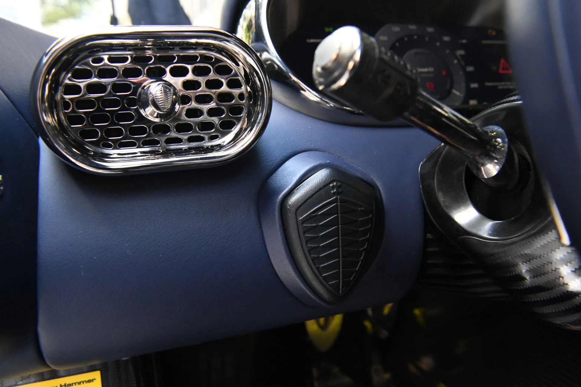 mph020_2682407274_10195_p22_l_4ed1dff73f