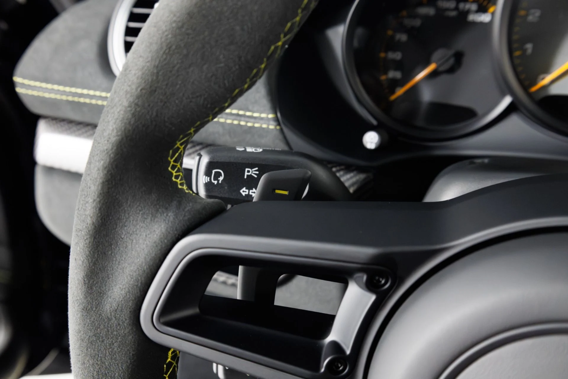 mph020_2686928283_Used_2025_Porsche_718_Cayman_GT_4_RS_1774365216_9ca132abfc