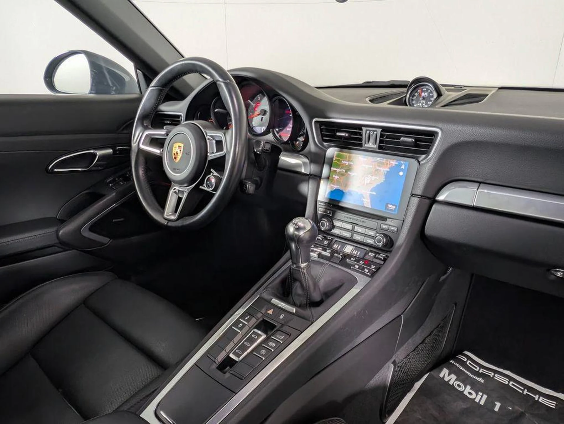 mph020_2688857368_A5_RN_Bk_Ix8m_Lq_Mp8_Vl_HE_1b29_GC_w_805c06f499