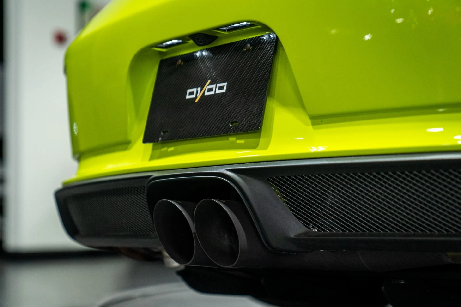 mph020_2689602481_Used_2018_Porsche_911_GT_3_Paint_to_Sample_Acid_Green_6_Speed_Manual_1769448842_54e57d662e