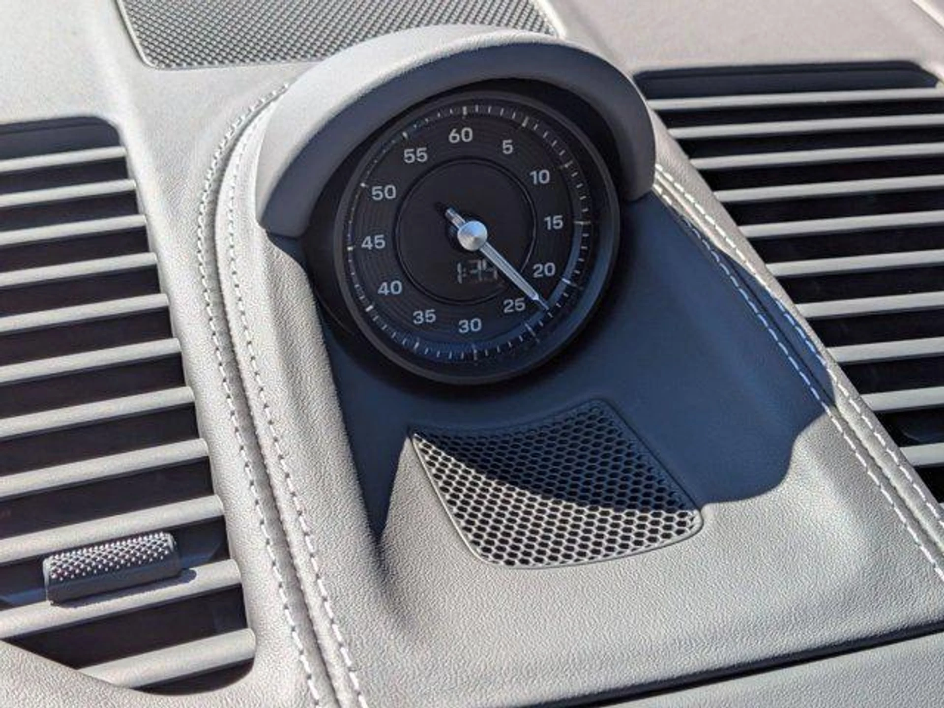 mph020_269397993_quf_O_Kdxa_Xa0qcal_XOHKS_2_MK_Tkf_Y_34ba57f40b