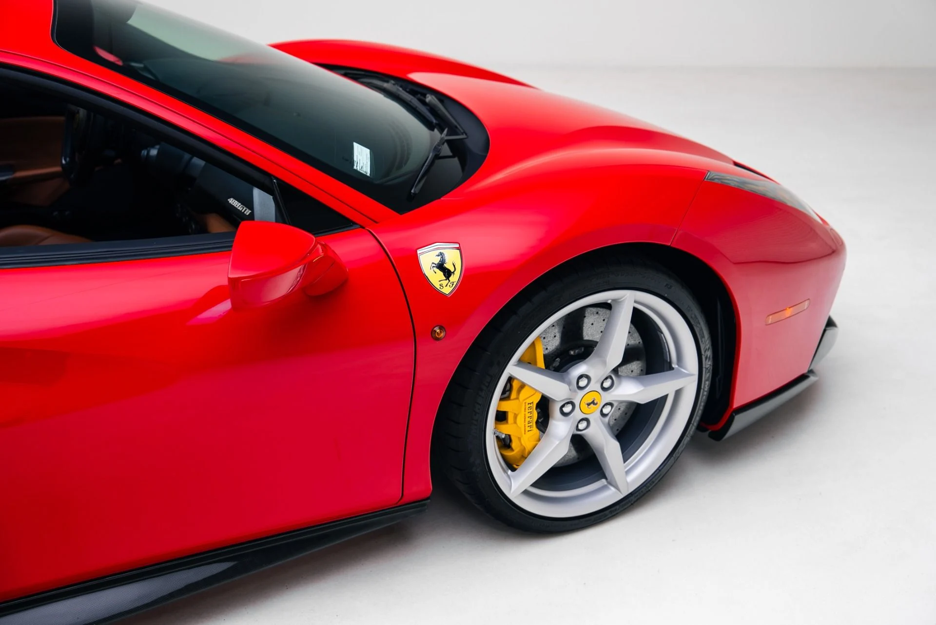 mph020_2695263163_Used_2018_Ferrari_488_GTB_1767046260_503bae1e7a