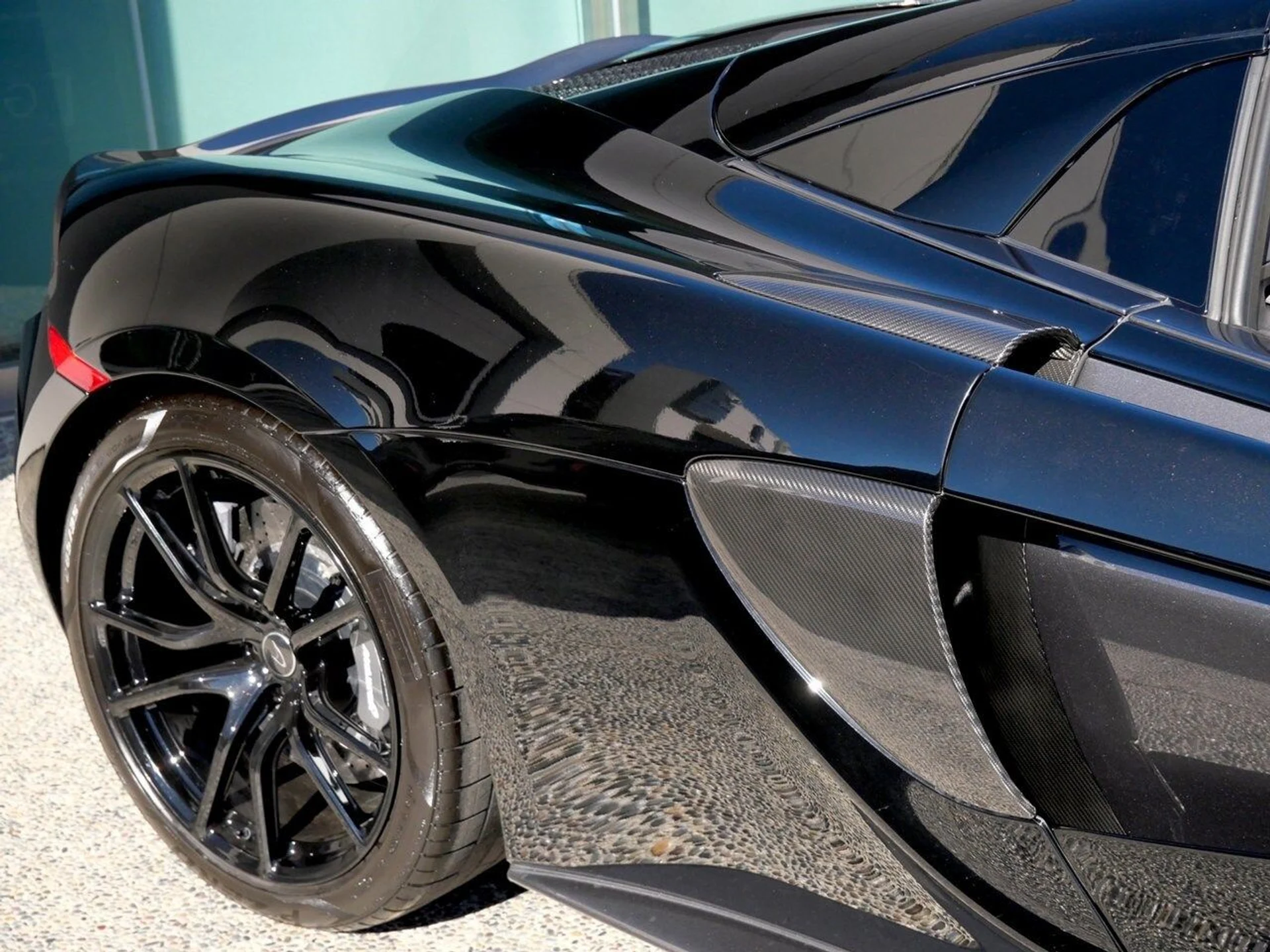 mph020_2696444218_df2b179db7cd195a43337f99f994931bx_910d594bd2