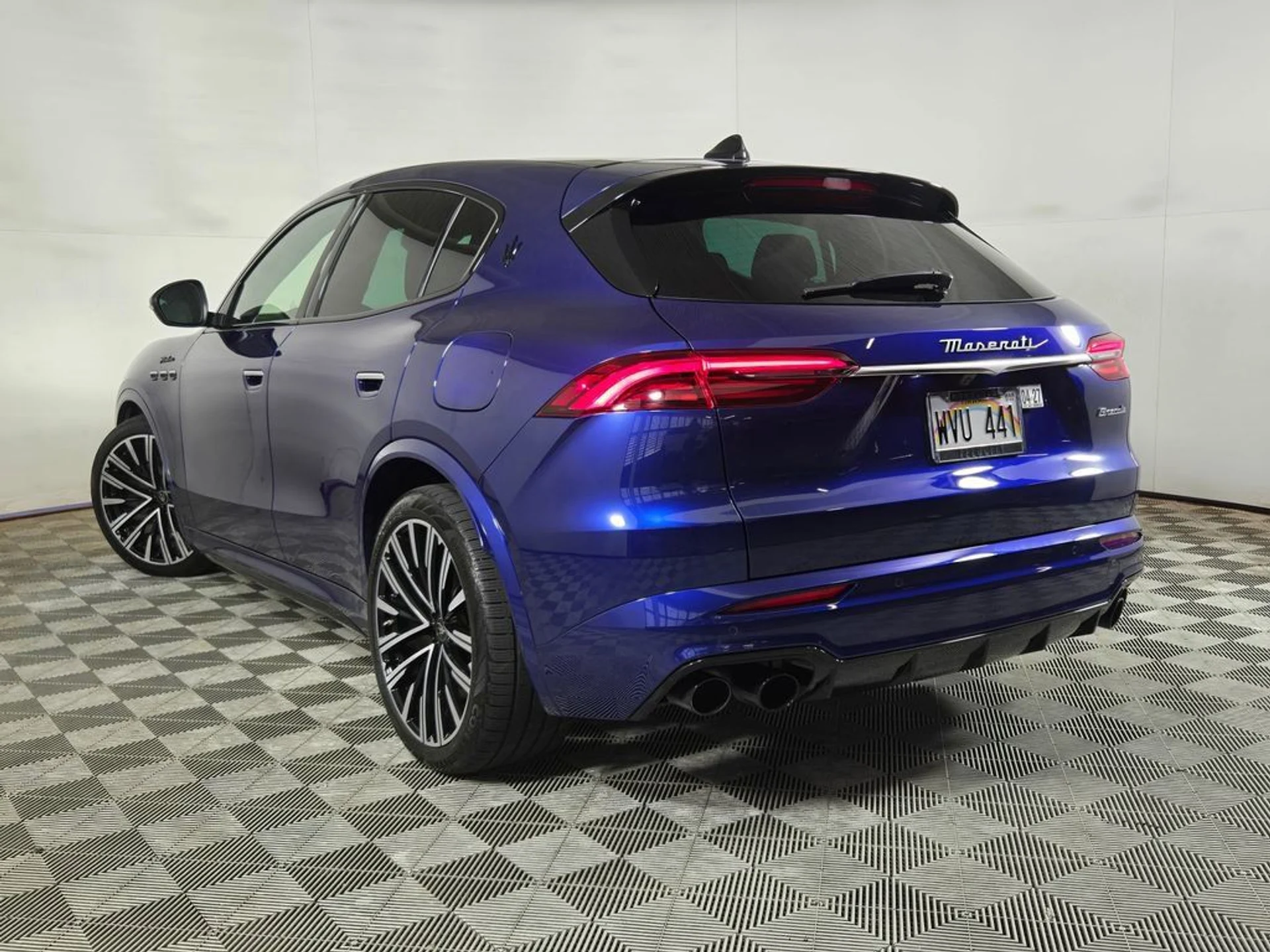 mph020_2702686704_f0b9ad5701b147a7a674c28799d017a3_8b553165d5