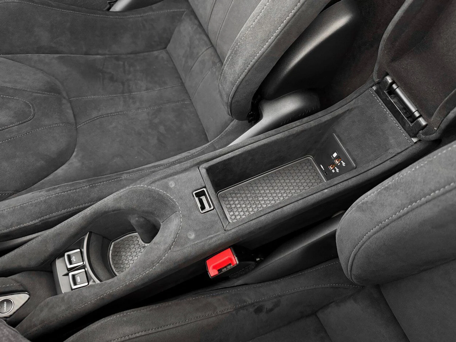 mph020_2708805789_544d273e257fe7d8244d892a769a39d6_335eaed001