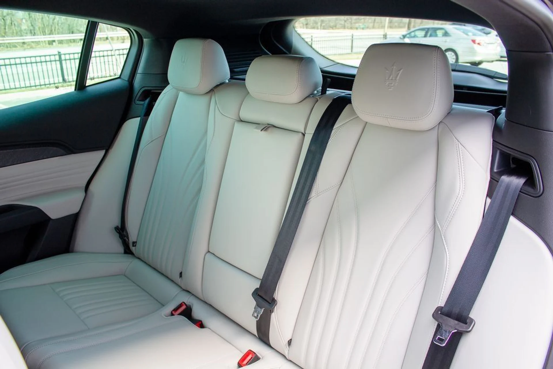 mph020_2714416489_6bdd8a5e8f968c9a8d806ade864afc01_a17d3b3827