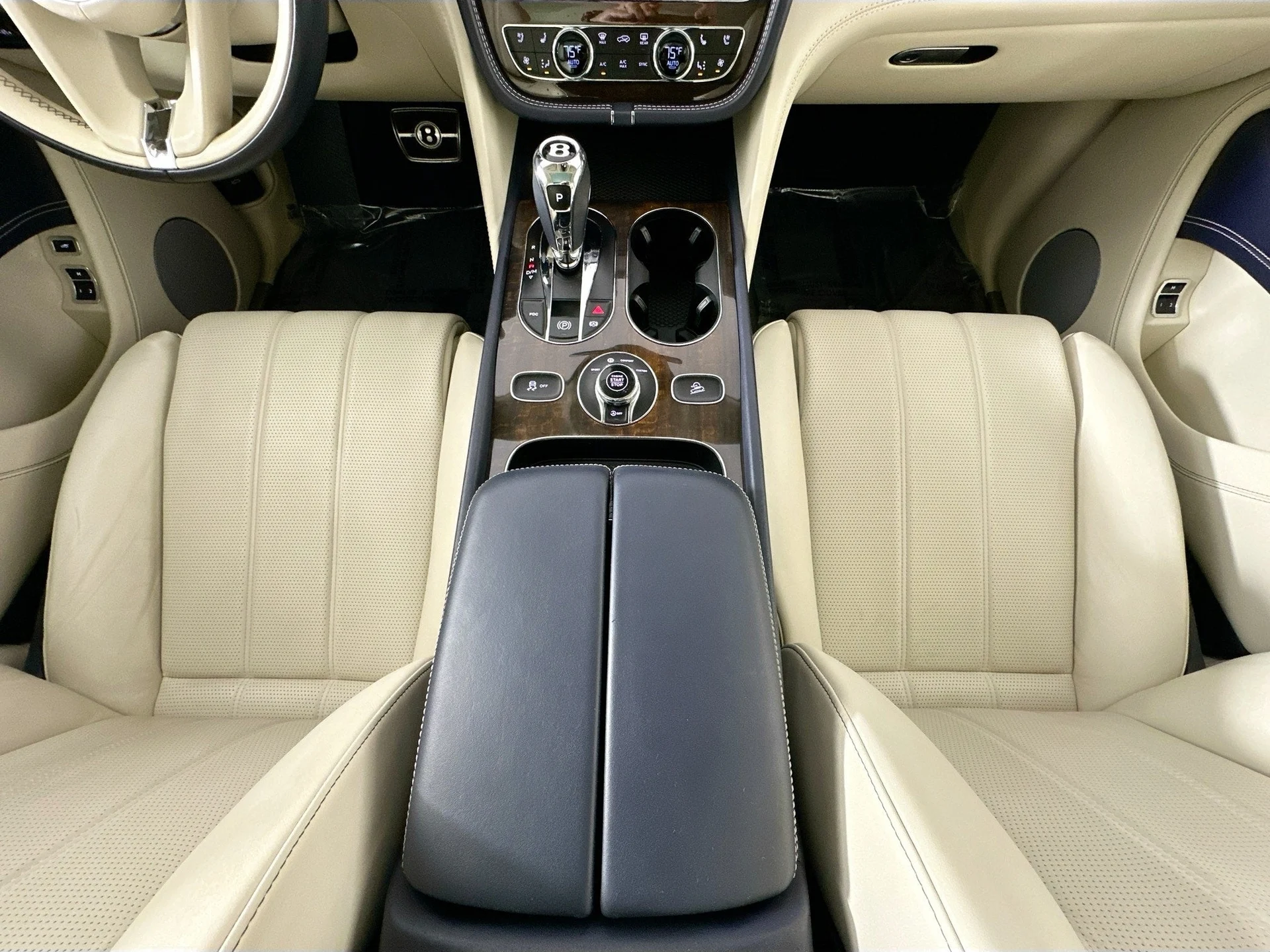 mph020_2716977835_21_1af1c92803