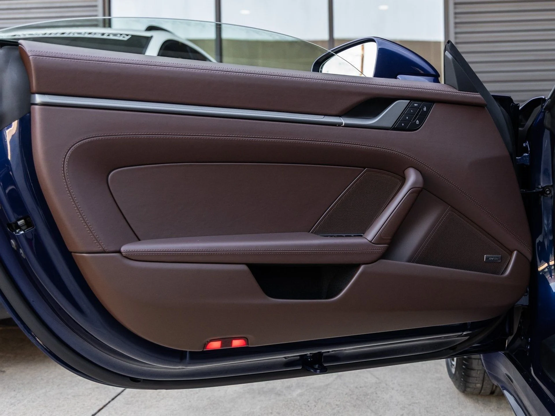 mph020_2722065782_21_a97aaed0ab