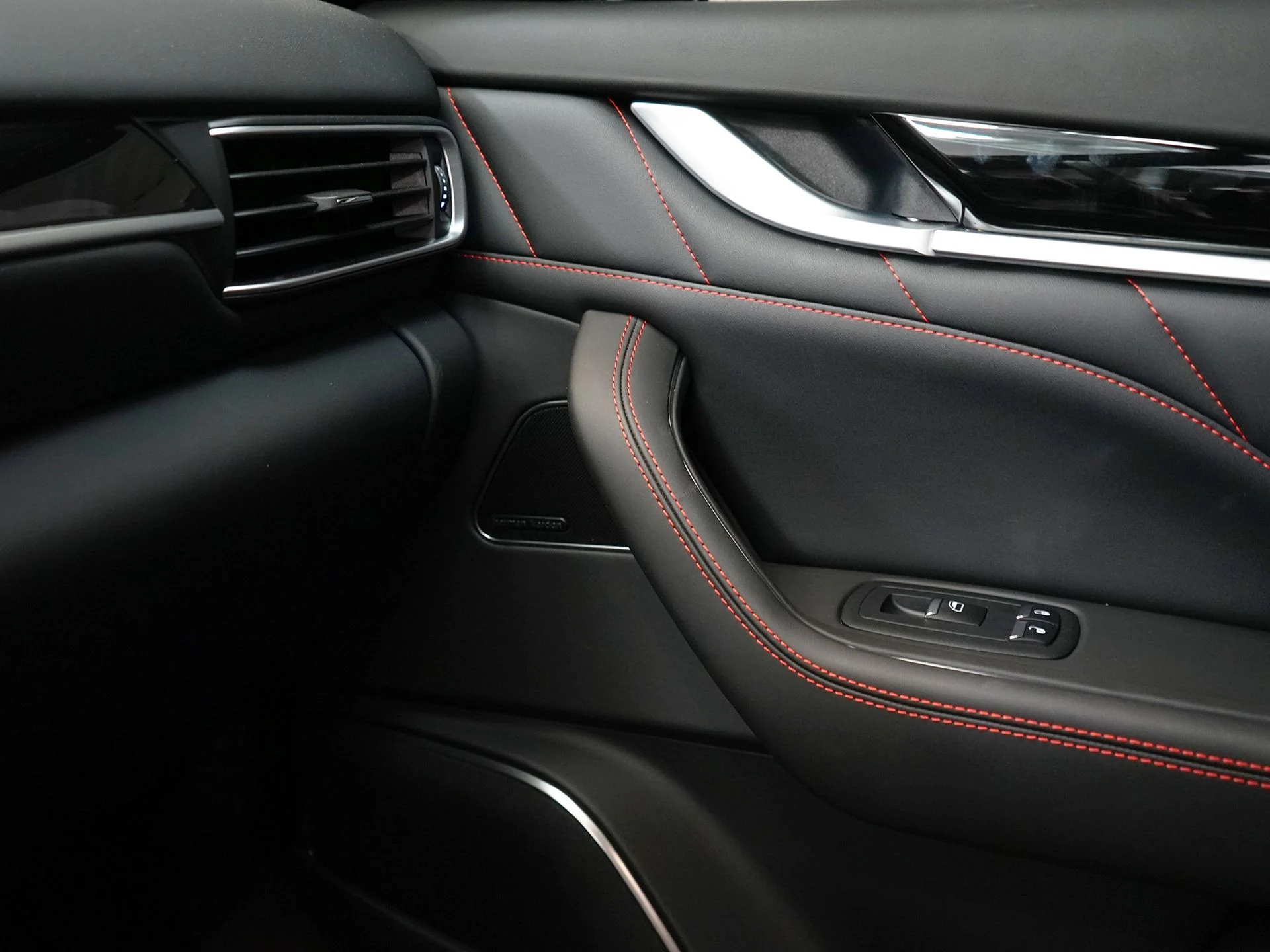 mph020_2722248859_6f29747a33a47686af23191f6b736479x_46497e8c36