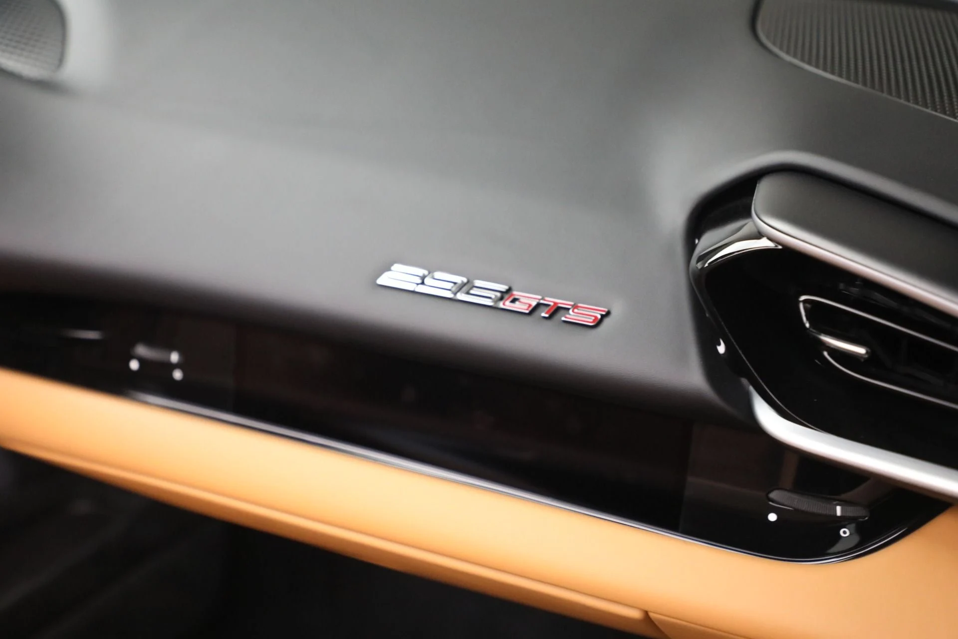mph020_2727480087_Used_2025_Ferrari_296_GTS_1780609887_57988f6fe5