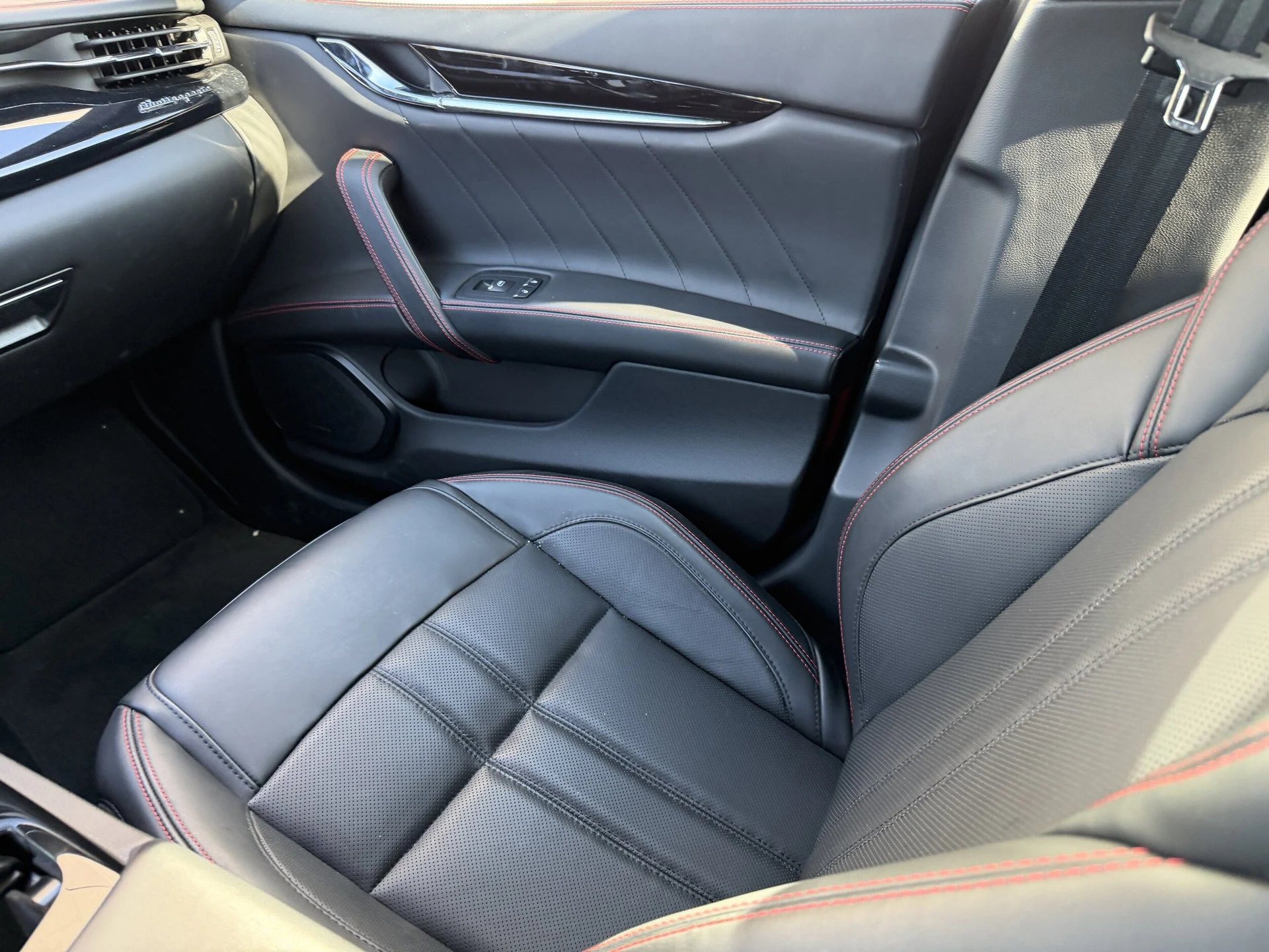 mph020_273086806_ccc9974004444758d604551a260b69b4x_9df461eb1f