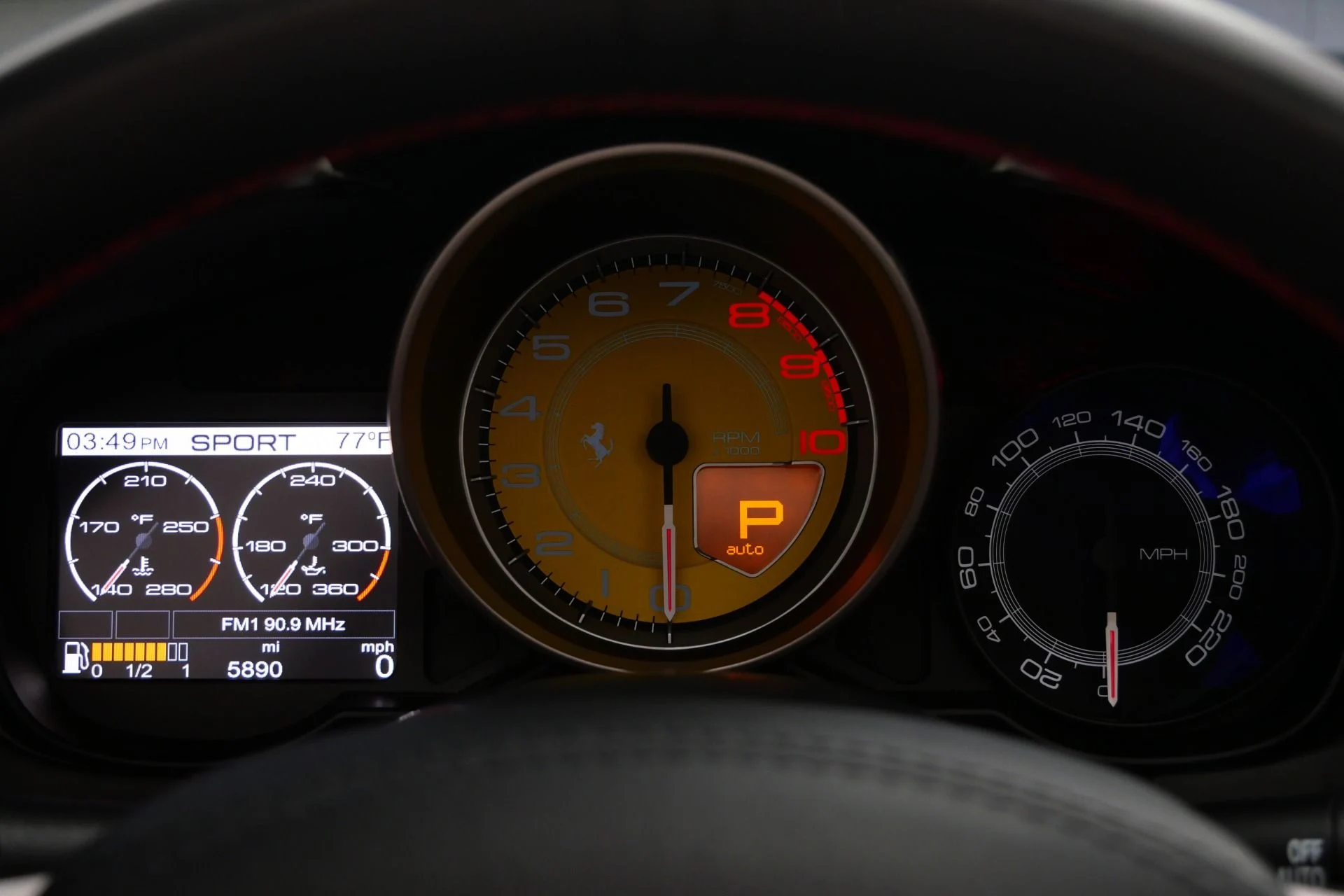 mph020_2739757898_Used_2011_Ferrari_California_1753808084_574c65bfd2