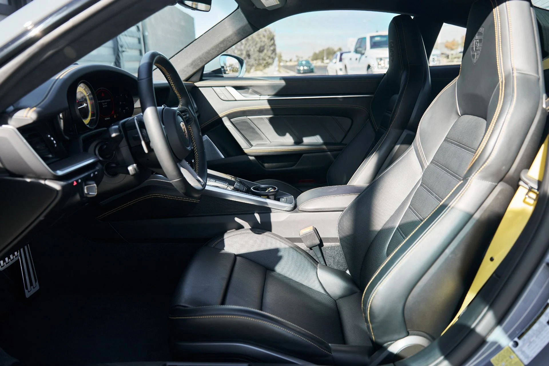 mph020_274731889_Used_2023_Porsche_911_Turbo_S_1762306922_27d637b7cc