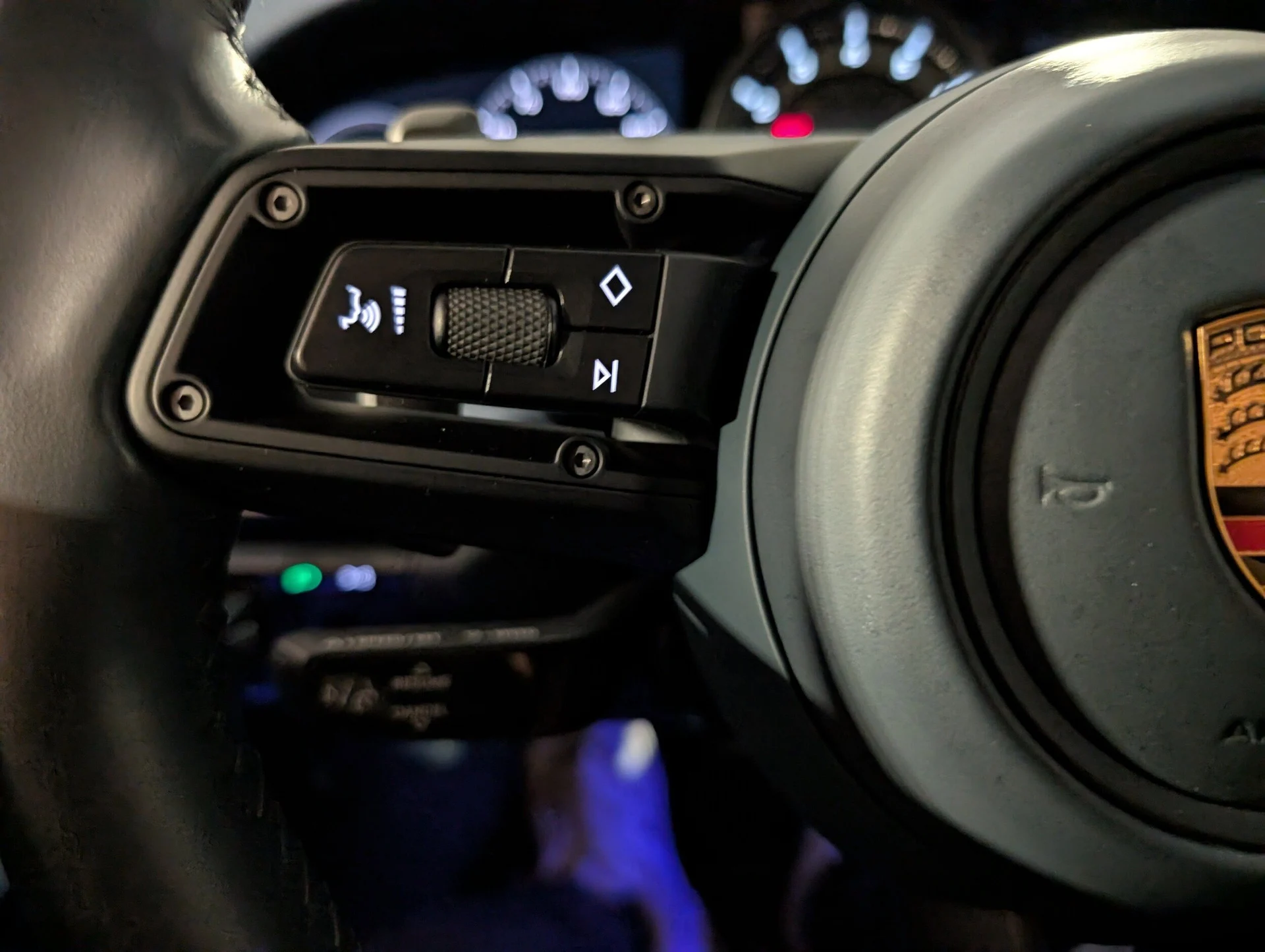 mph020_2755211038_cbfc7e1759e82f74344a608d3b0e620ax_c844101186