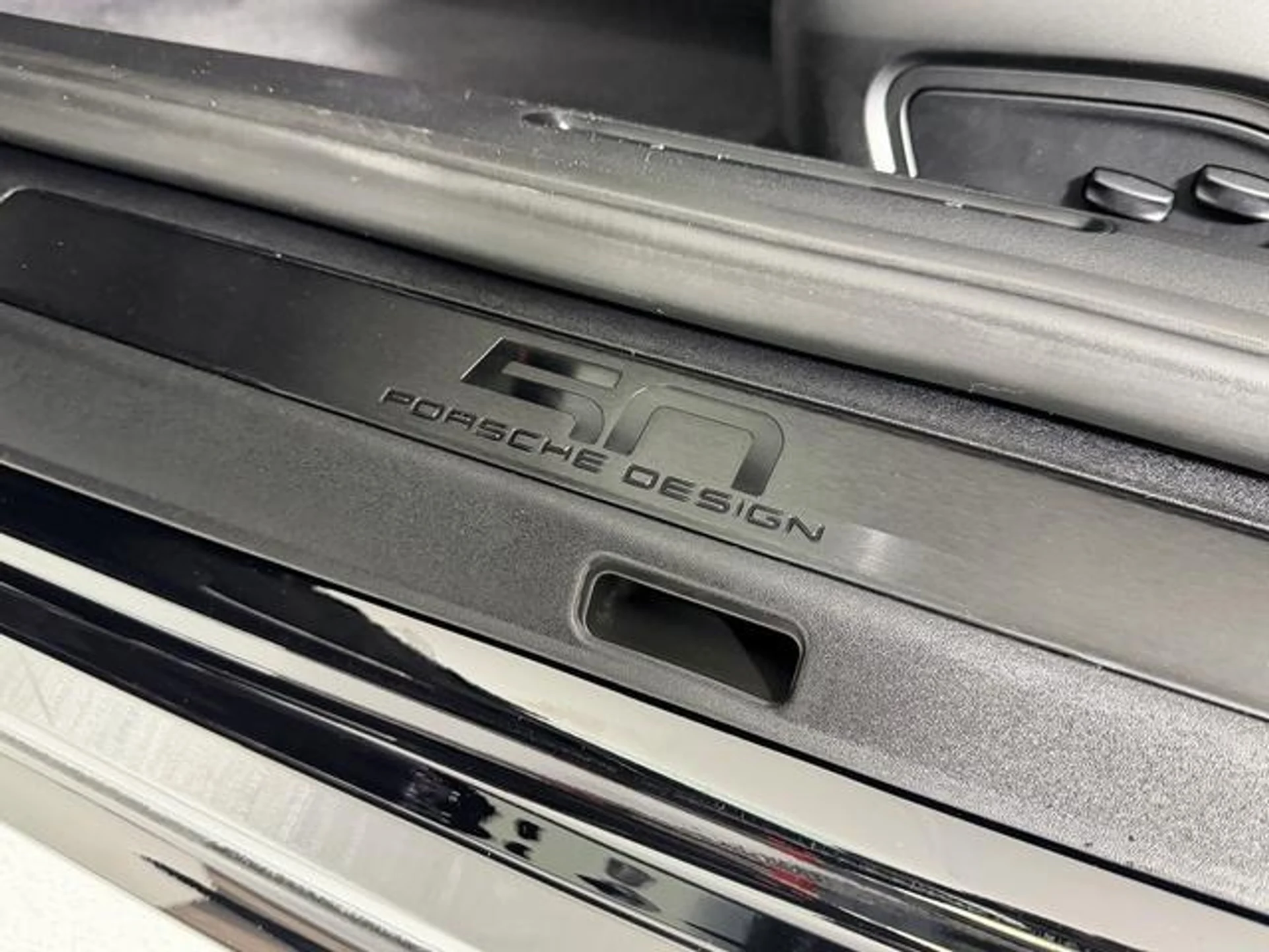 mph020_2760103468_d_Ms_RBI_Erza_Zmw_Ts_Bw2_L4_Dwokslo_588efd8642