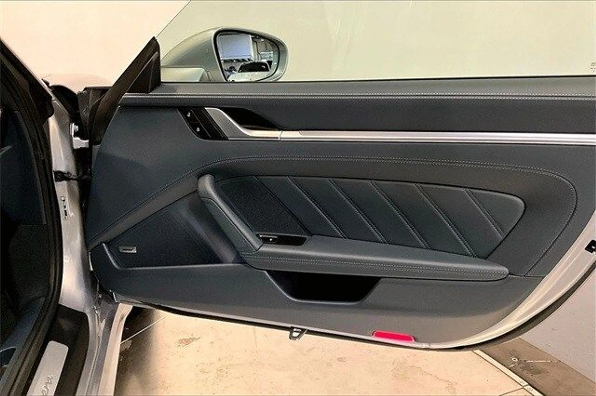 mph020_2760198528_ef0b1168af9954452bc5c0a9082c7b1fx_8cbf5d8f18