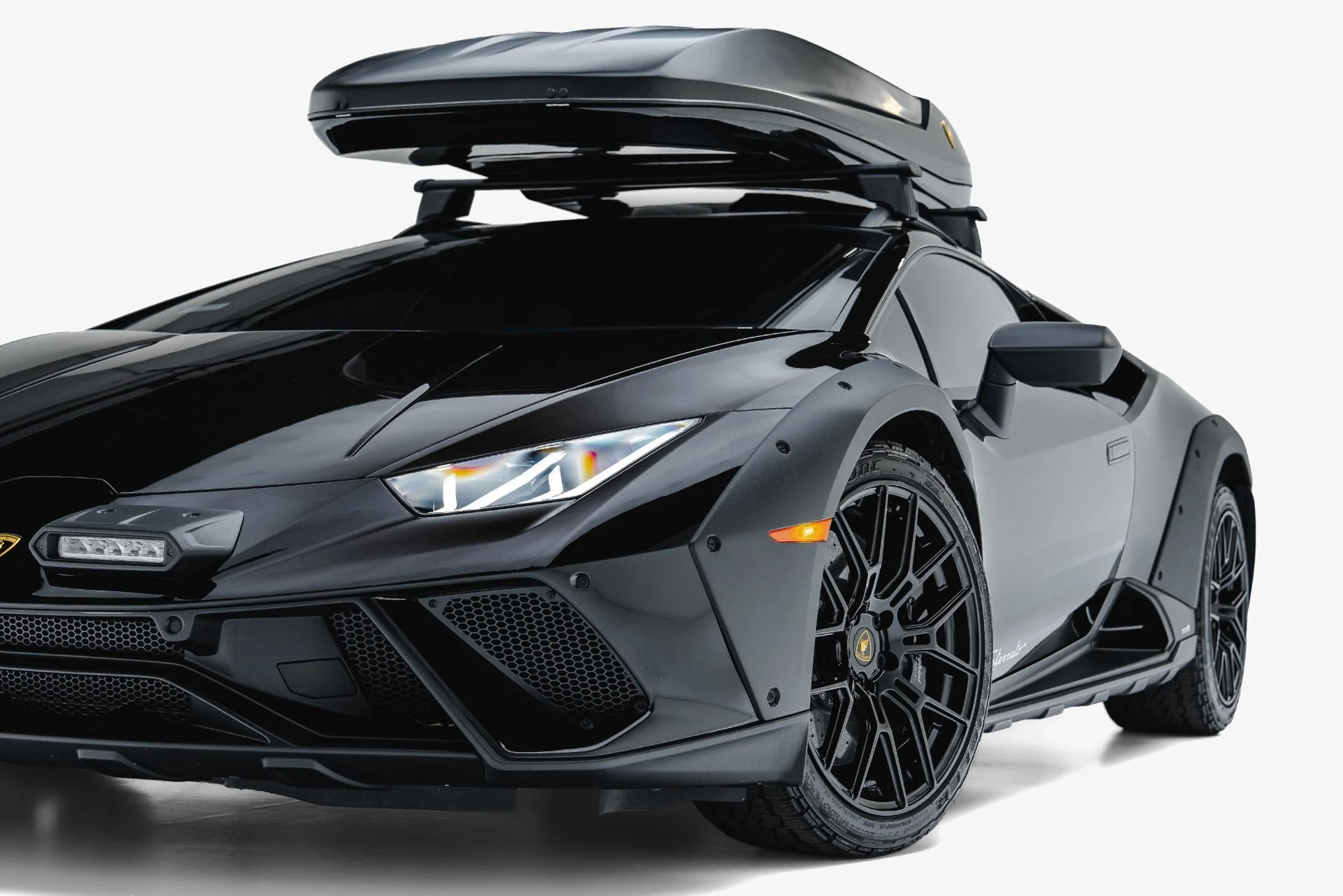 mph020_2760446312_Used_2024_Lamborghini_Huracan_Sterrato_1792020981_3d25a04a03