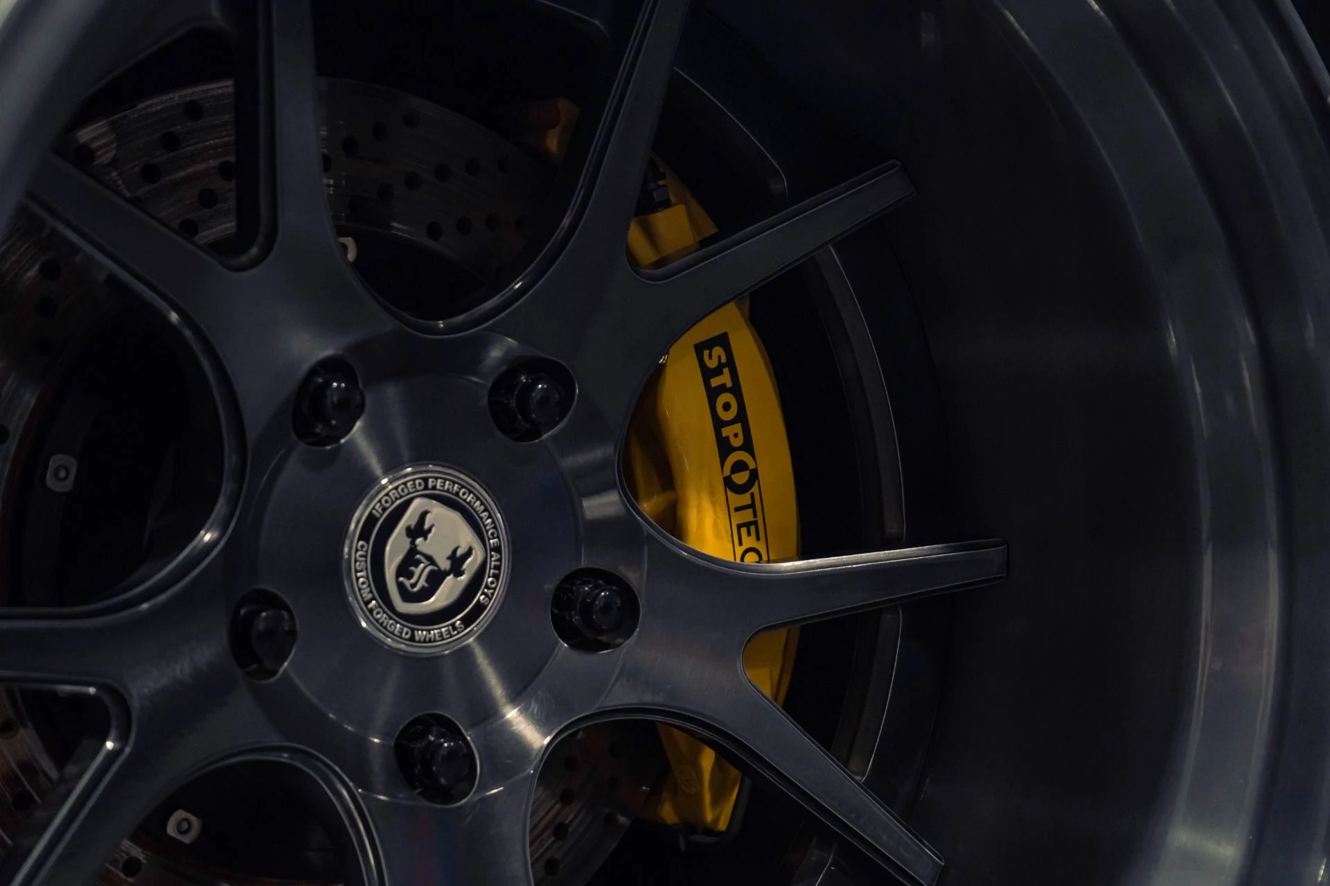 mph020_2760663322_Used_1995_Porsche_911_Carrera_RWB_LA_1_Riviera_Blue_1775600553_5d9d089a85