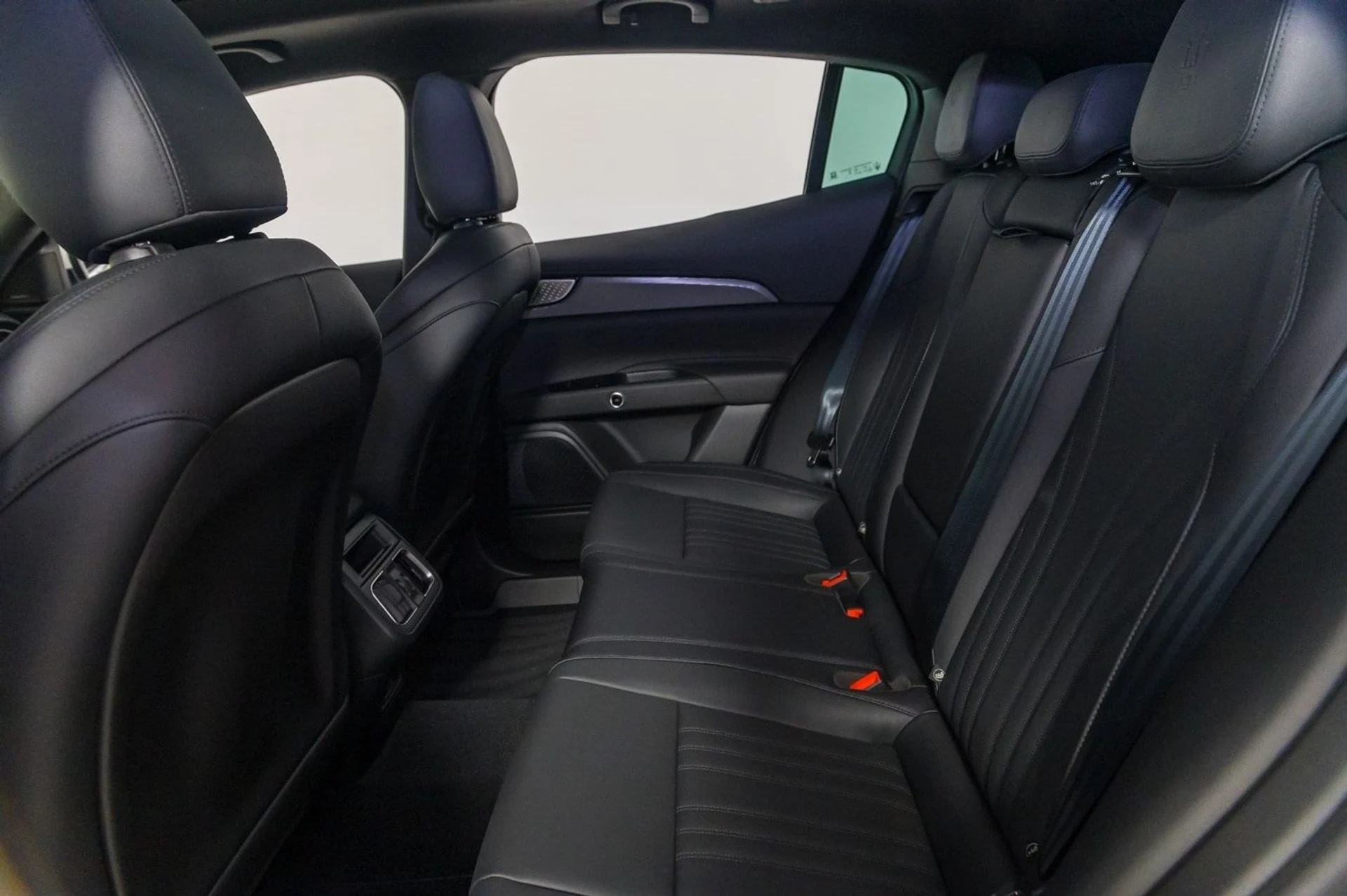 mph020_276430171_d0ce5e8f901ff601453655e819dcc9f7x_6332c02f50