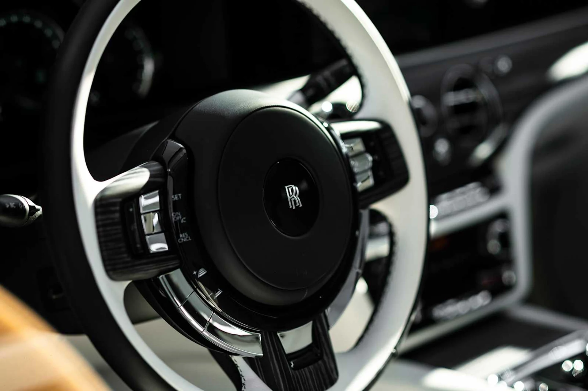 mph020_2765036354_38a30beeab161a8e94ddf377ab0cc79fx_b5eda3c4a4