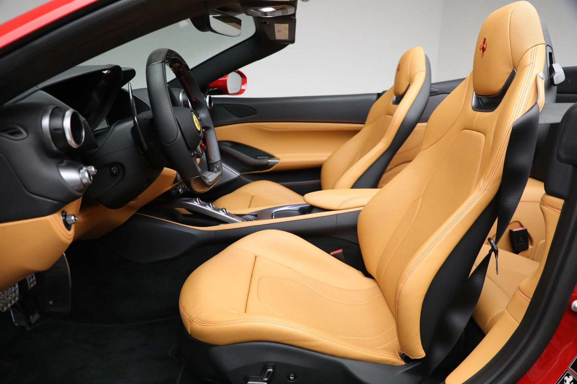 mph020_2768022465_Used_2020_Ferrari_Portofino_2f0a24c343