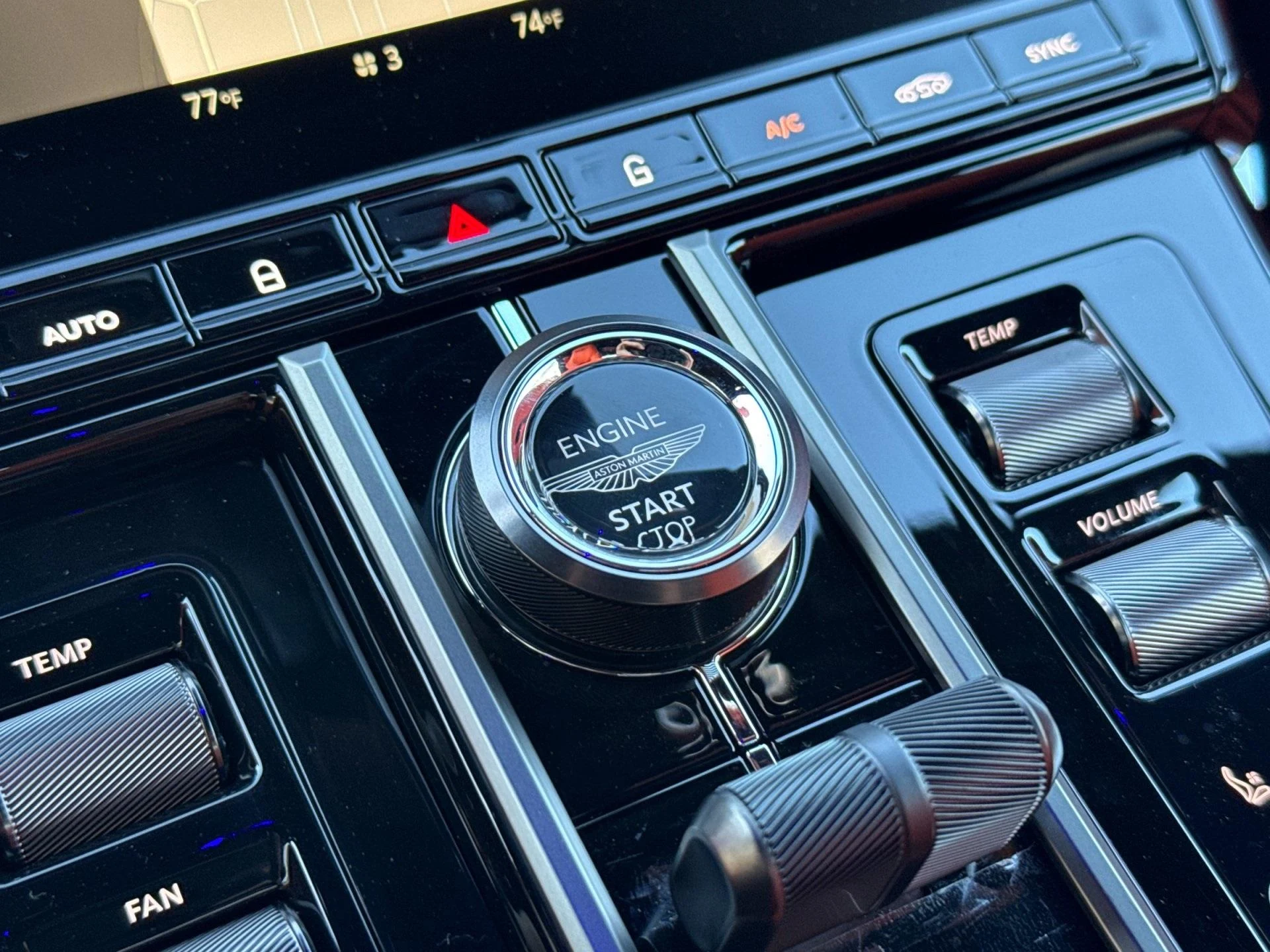 mph020_2773068531_New_2026_Aston_Martin_Vantage_S_1768403593_3d1e41c352