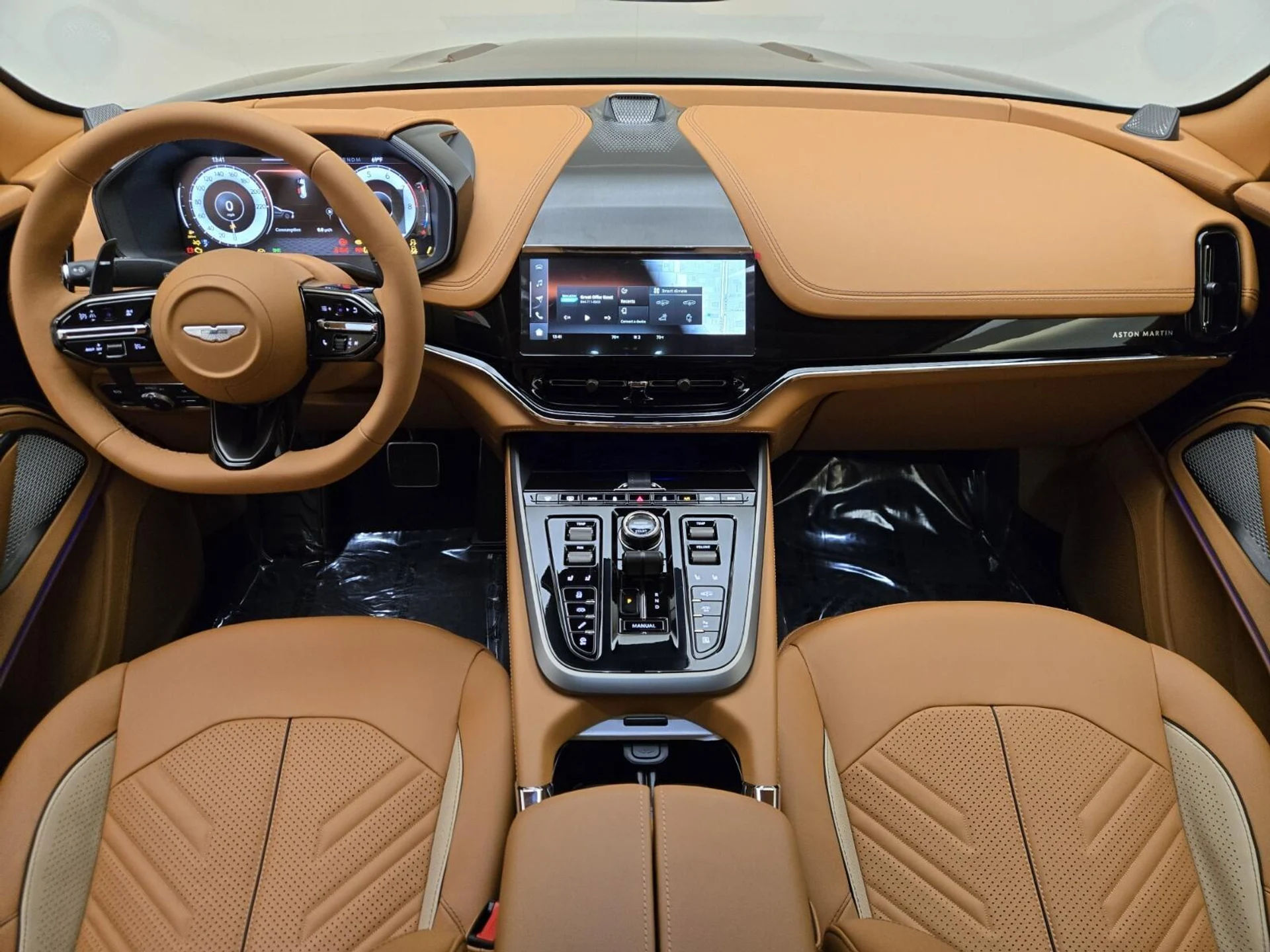 mph020_2786280775_New_2026_Aston_Martin_DBX_1767680341_7a5d5fbbfa