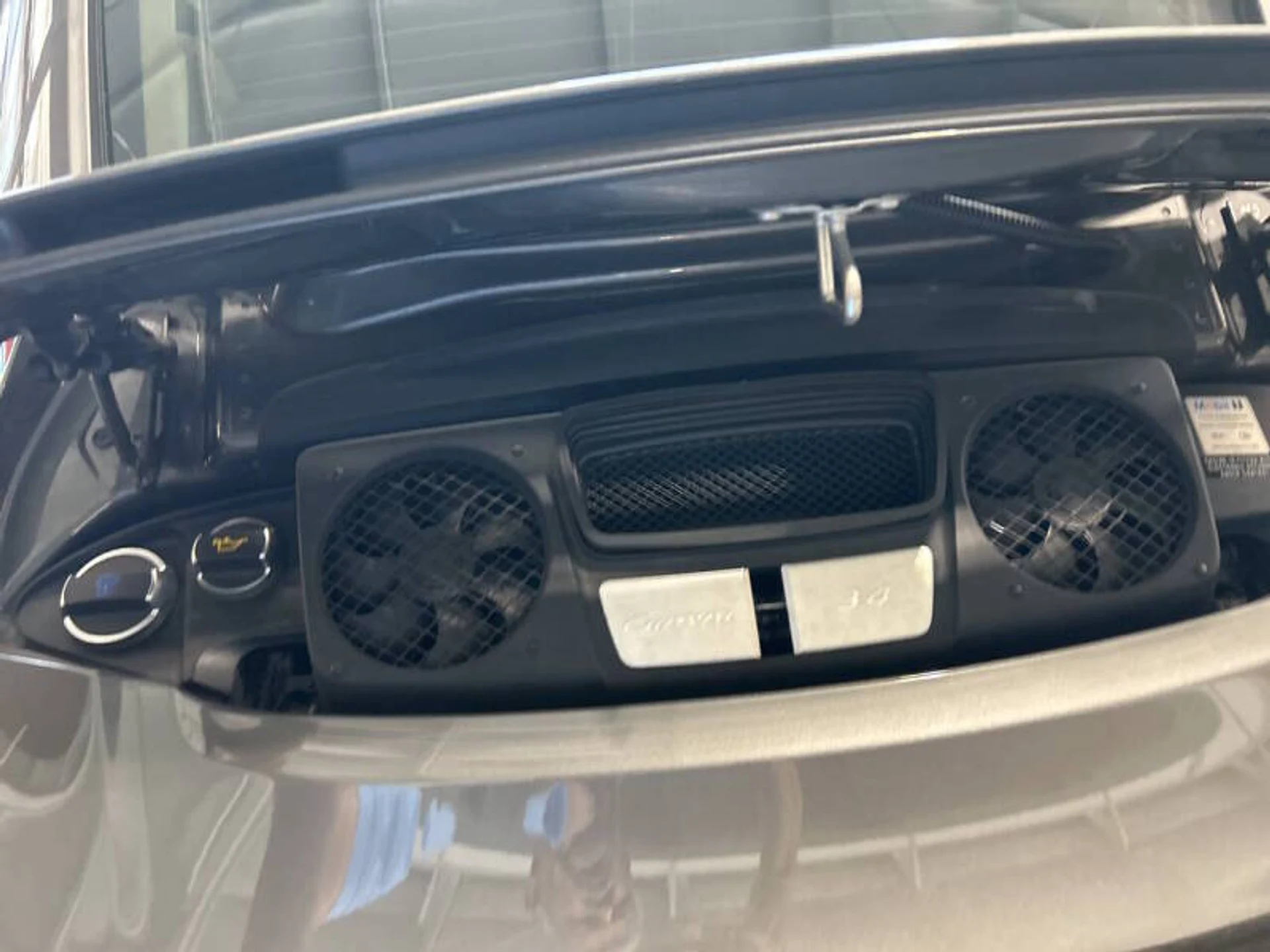 mph020_278698820_2014_porsche_911_carrera_2dr_coupe_6188c52bd2
