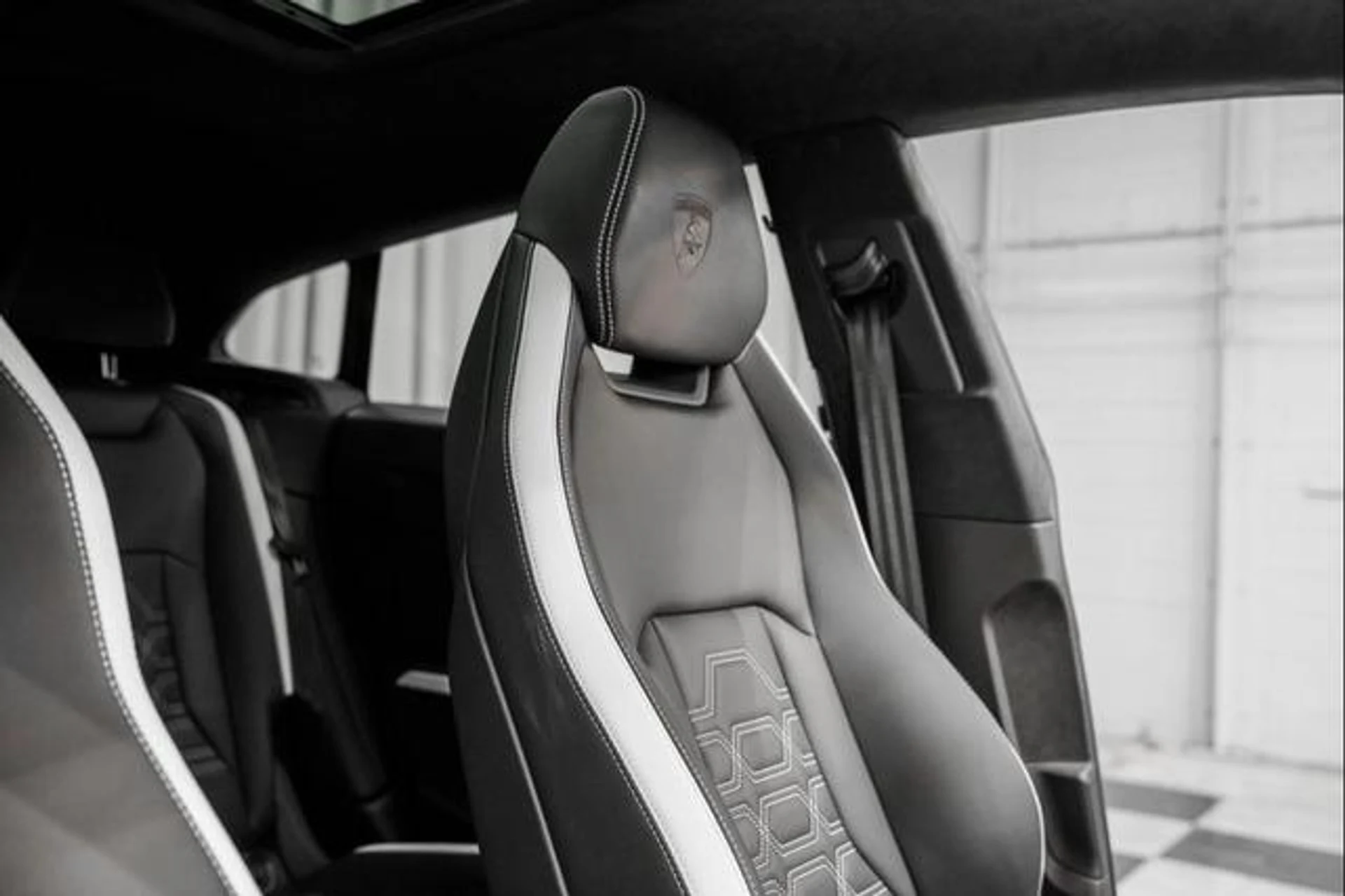 mph020_2787735309_Ha_O_Bkm6_L_Jxc_BW_Smlrd1_K0_U_ldd_U_aa3ffff33d