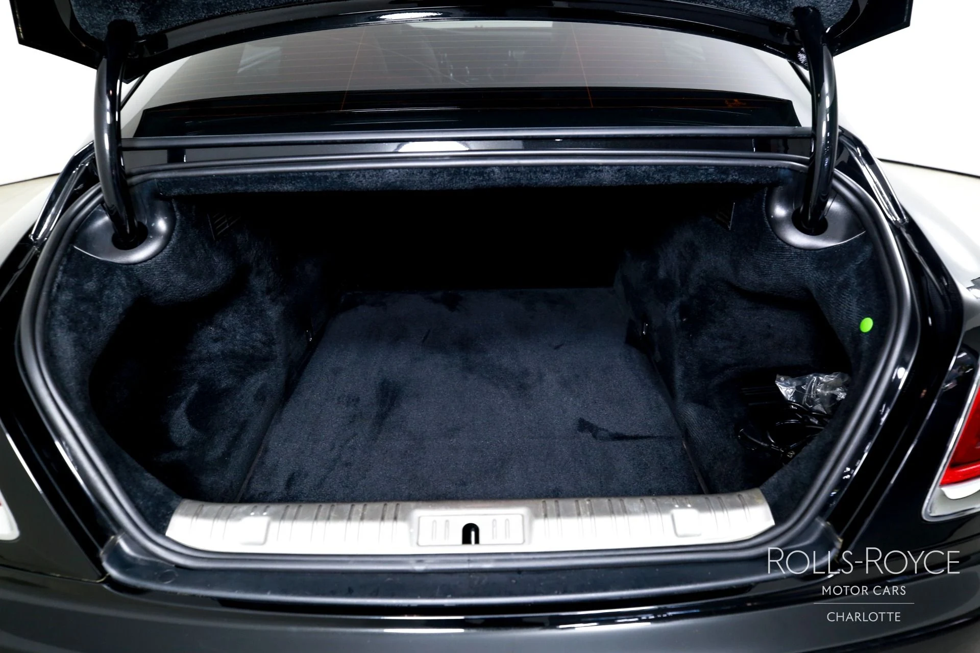 mph020_2796915399_Used_2020_Rolls_Royce_Wraith_1751579383_28c892446b