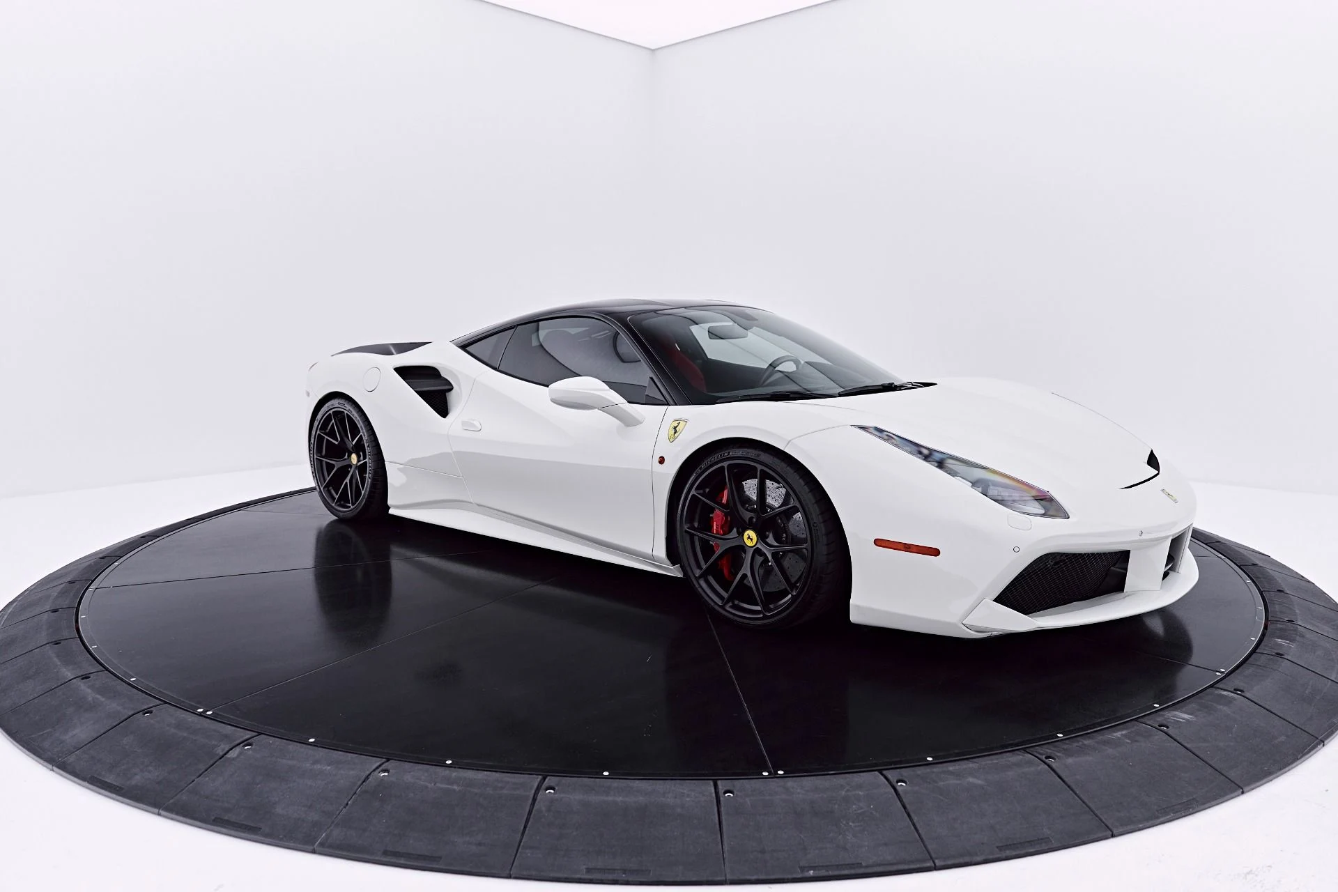 mph020_279746415_Used_2018_Ferrari_488_GTB_Base_1782869691_df91cf7409