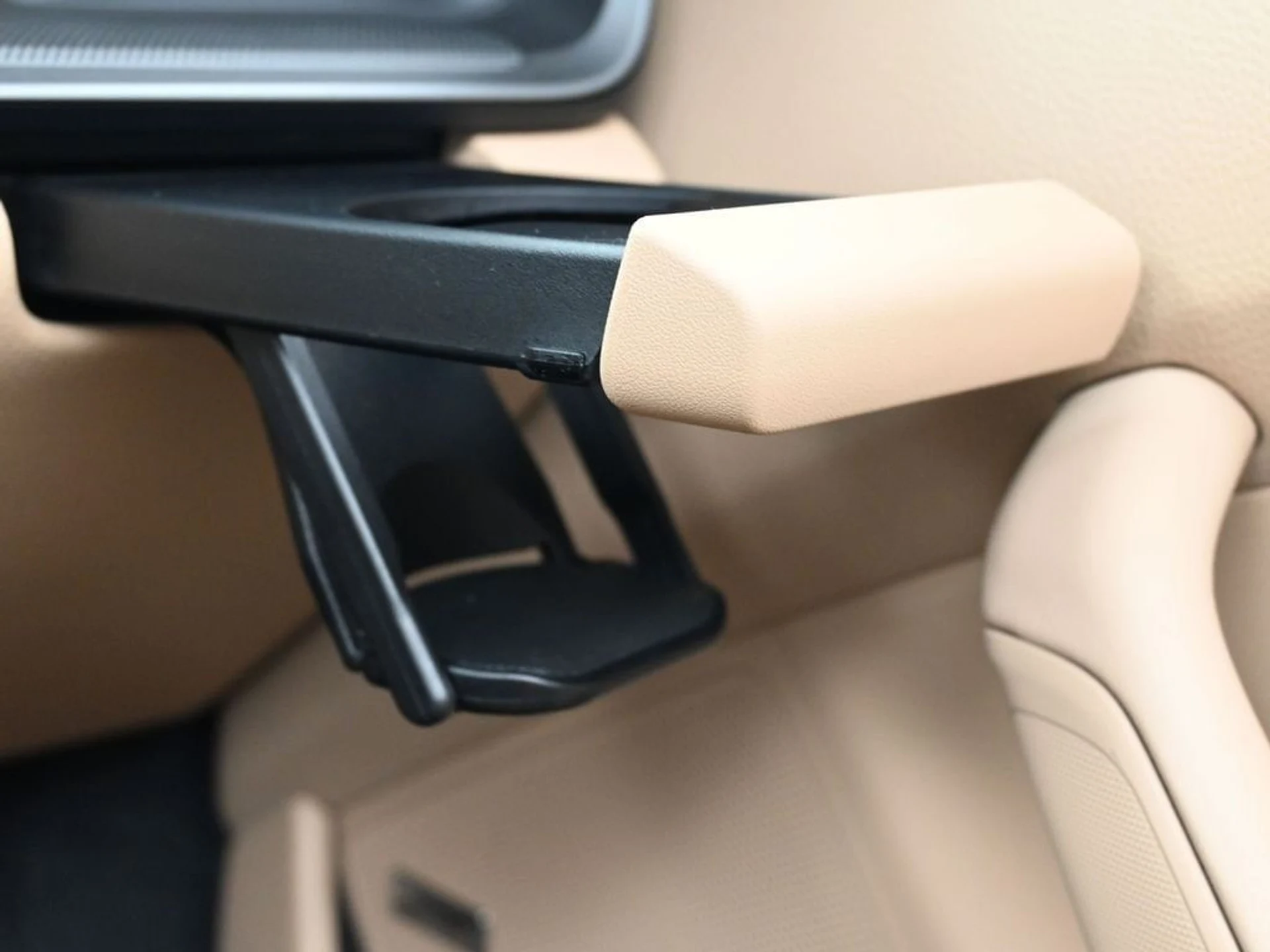 mph020_279803420_17a0bee3f33937804b42014c9b3b644cx_b562d65da8