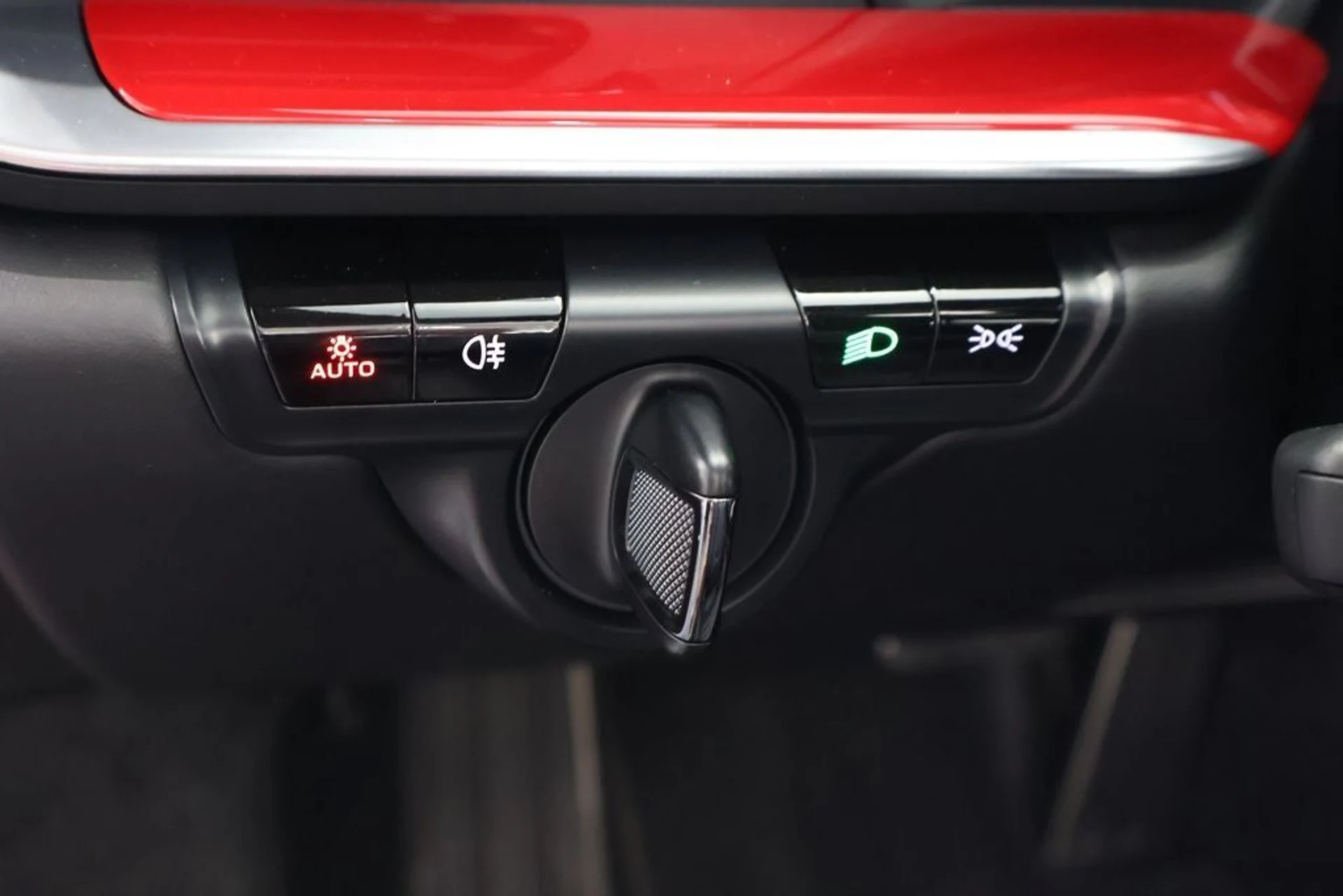 mph020_27985143_21_2e5d06fdcf