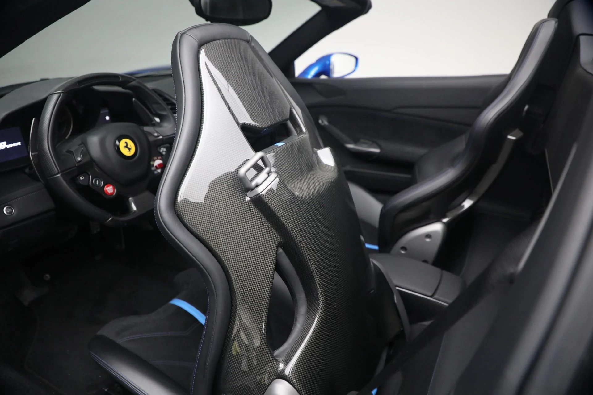 mph020_2803871062_Used_2017_Ferrari_488_Spider_1779887206_c8a79ff53d